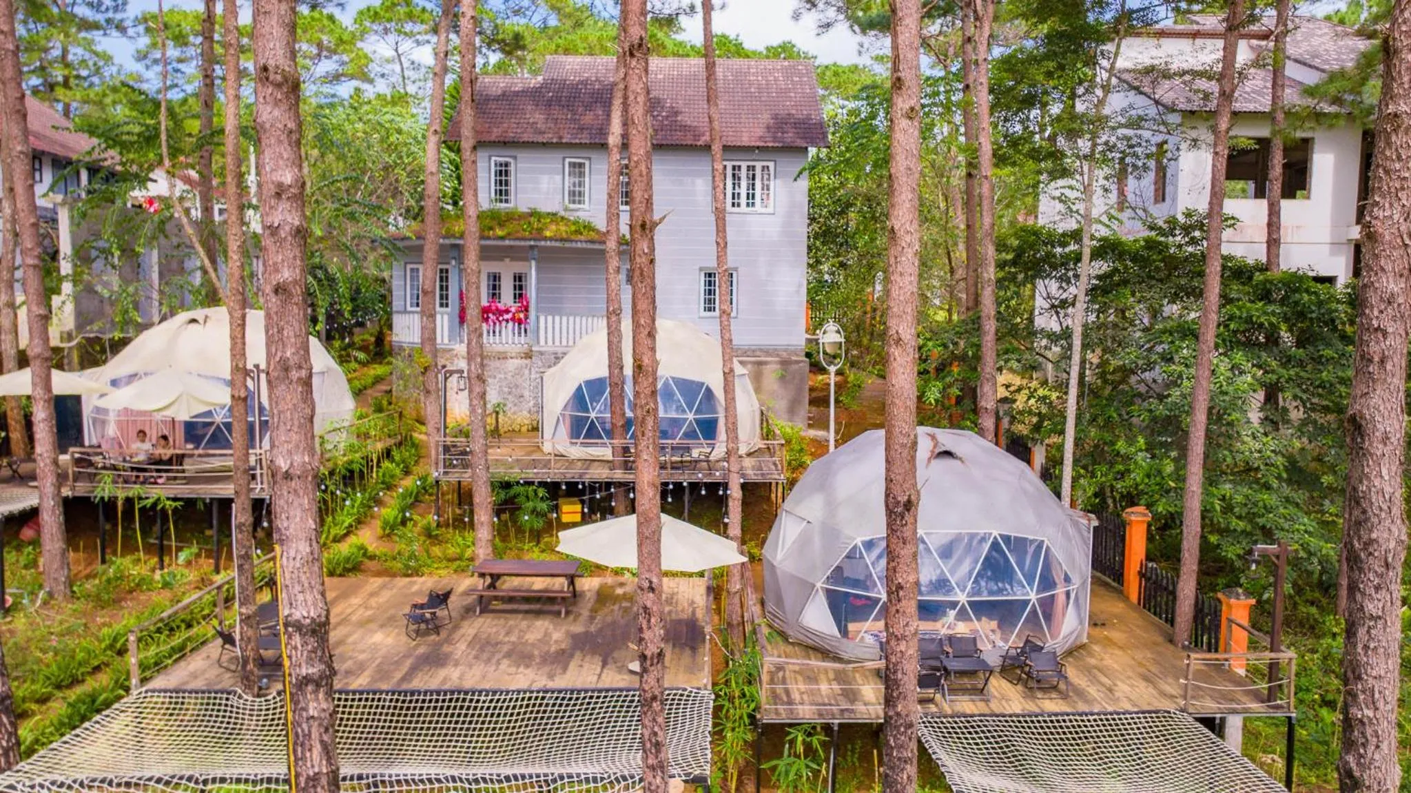 Photo of the whole room in De Vivre Homestay Măng Đen