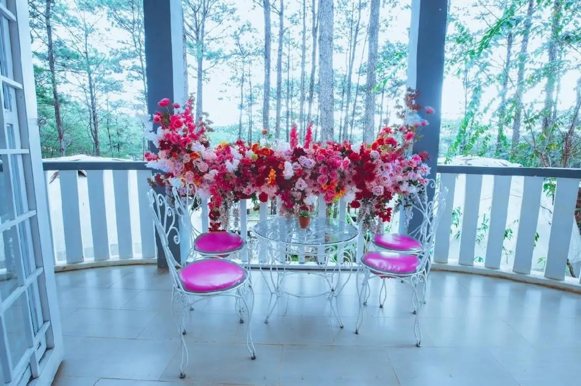 Balcony/Terrace in De Vivre Homestay Măng Đen