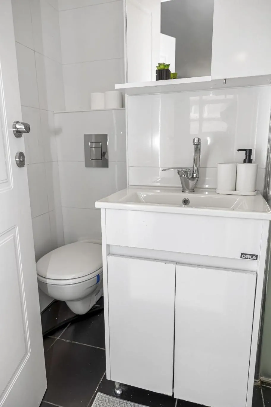 IB Properties Suites