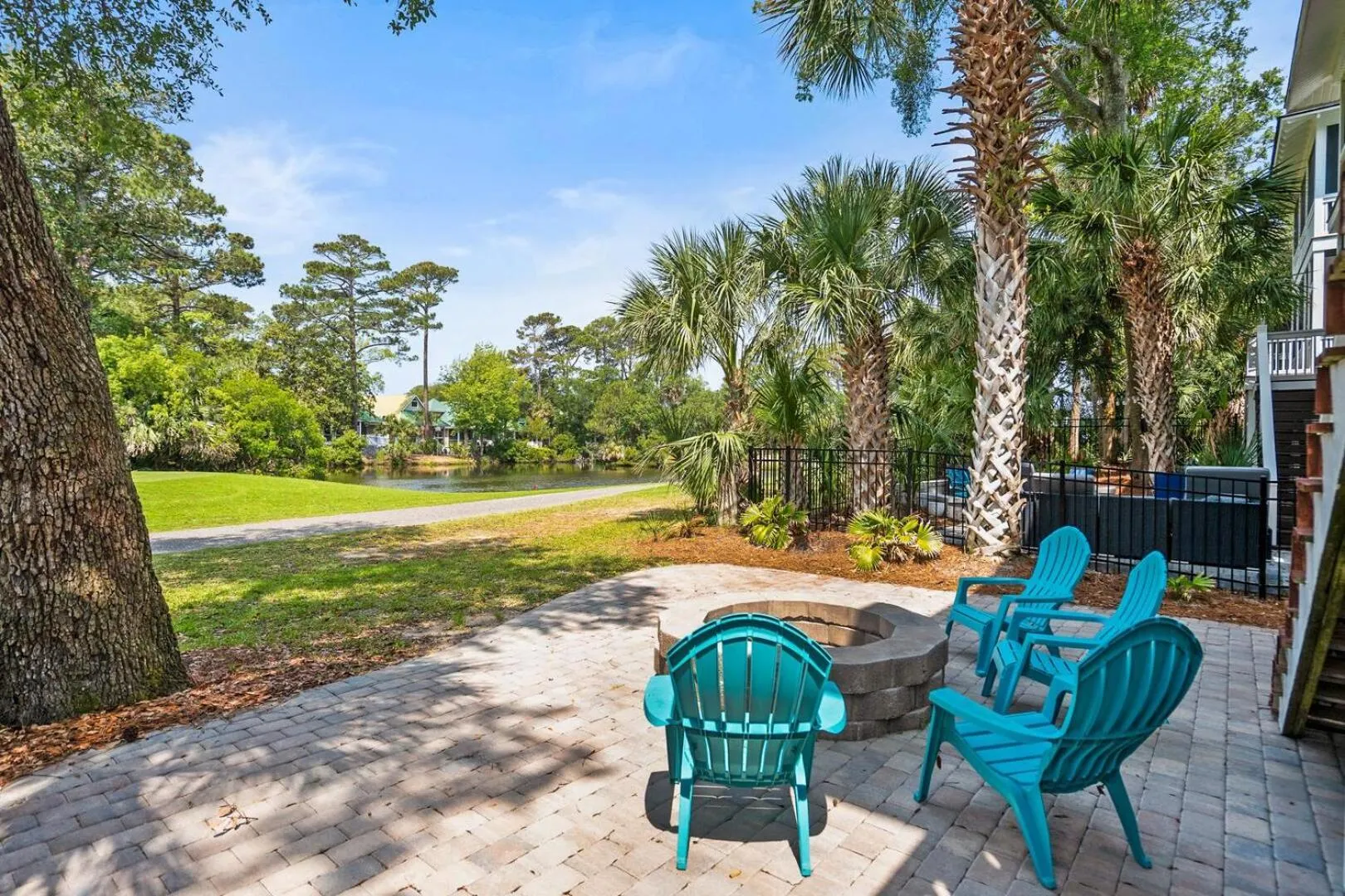 Property building in 694 Bonito Rd-Sandy Palms