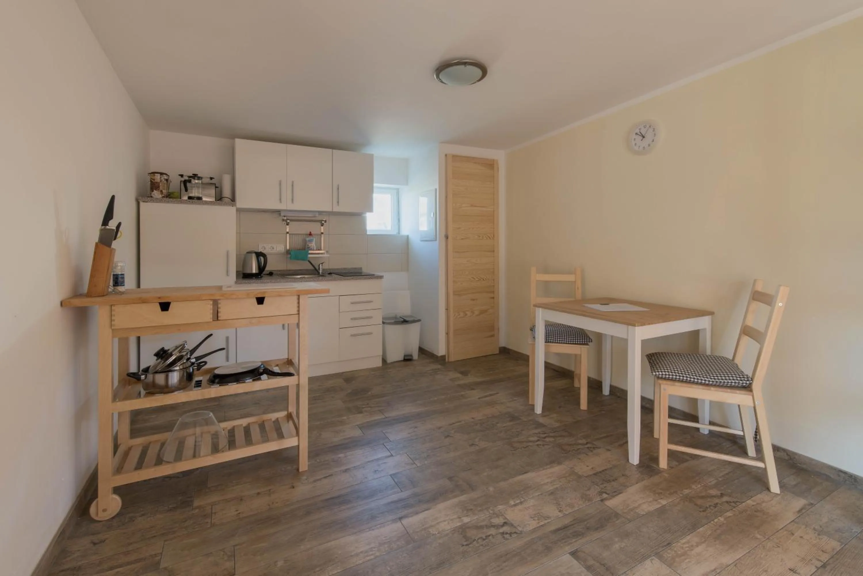 Kitchen or kitchenette in Aparthotel & Seminarhaus Wolkentor