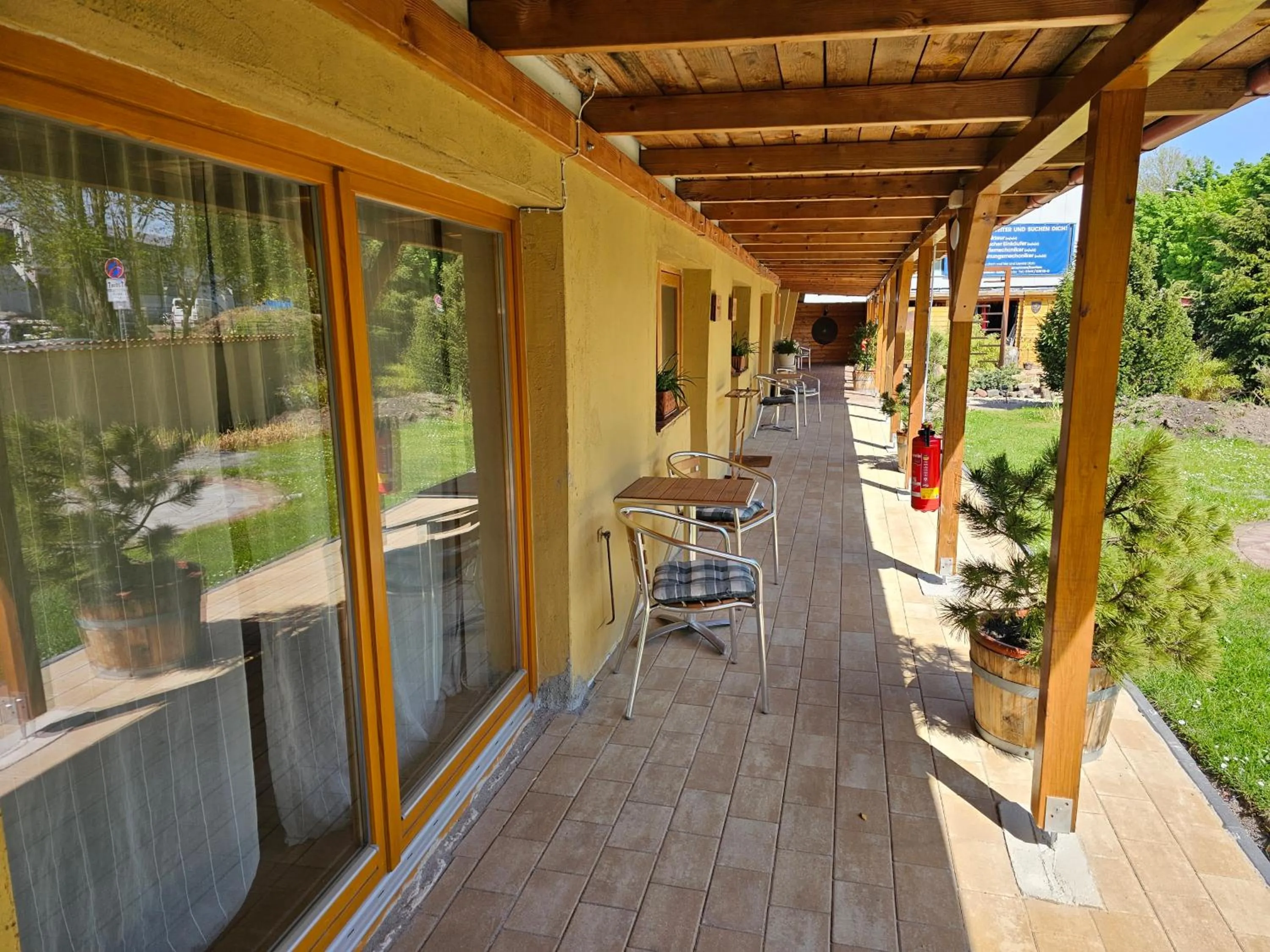Patio in Aparthotel & Seminarhaus Wolkentor