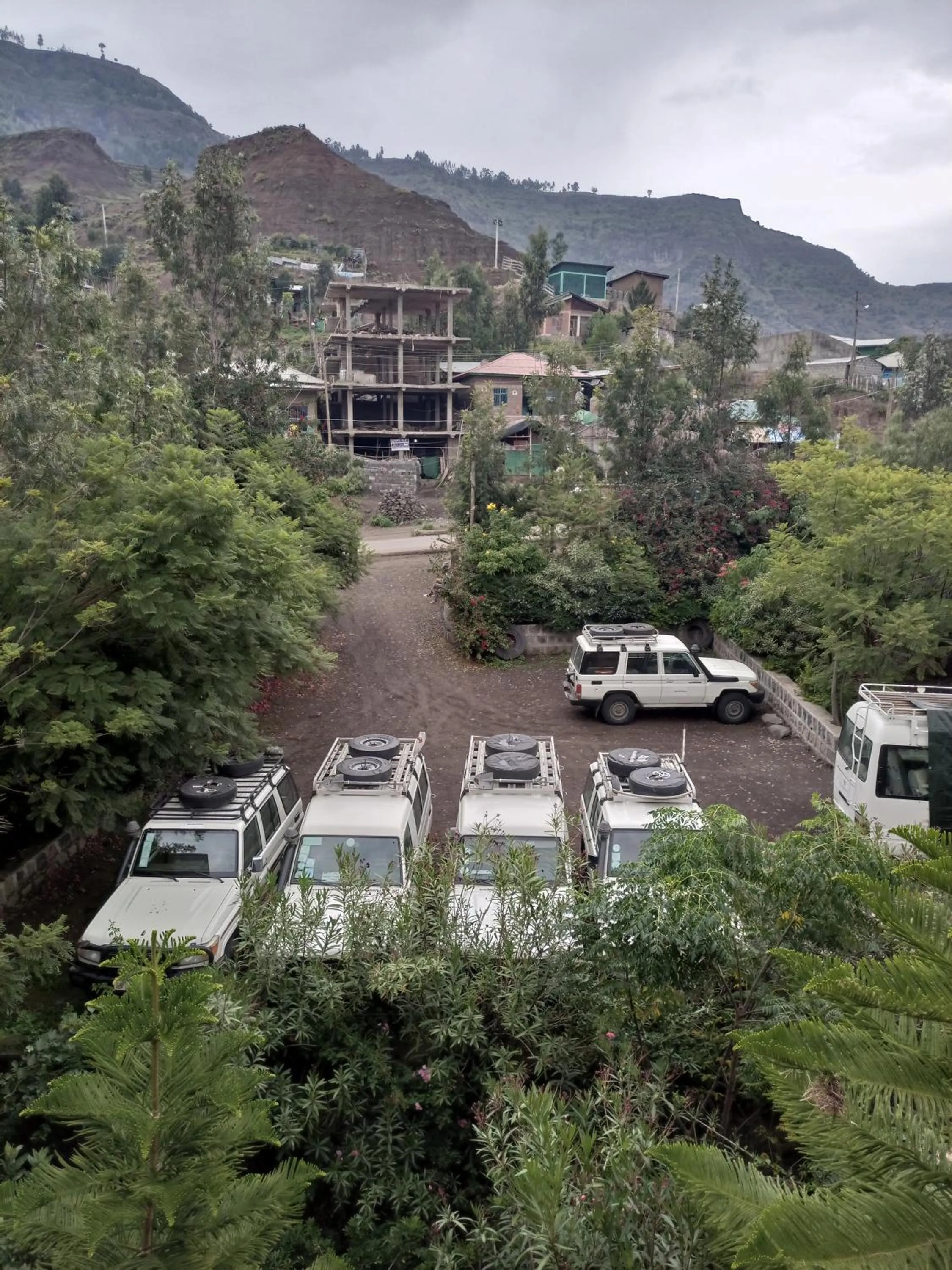 Neighbourhood in Zan-Seyoum Hotel - Lalibela