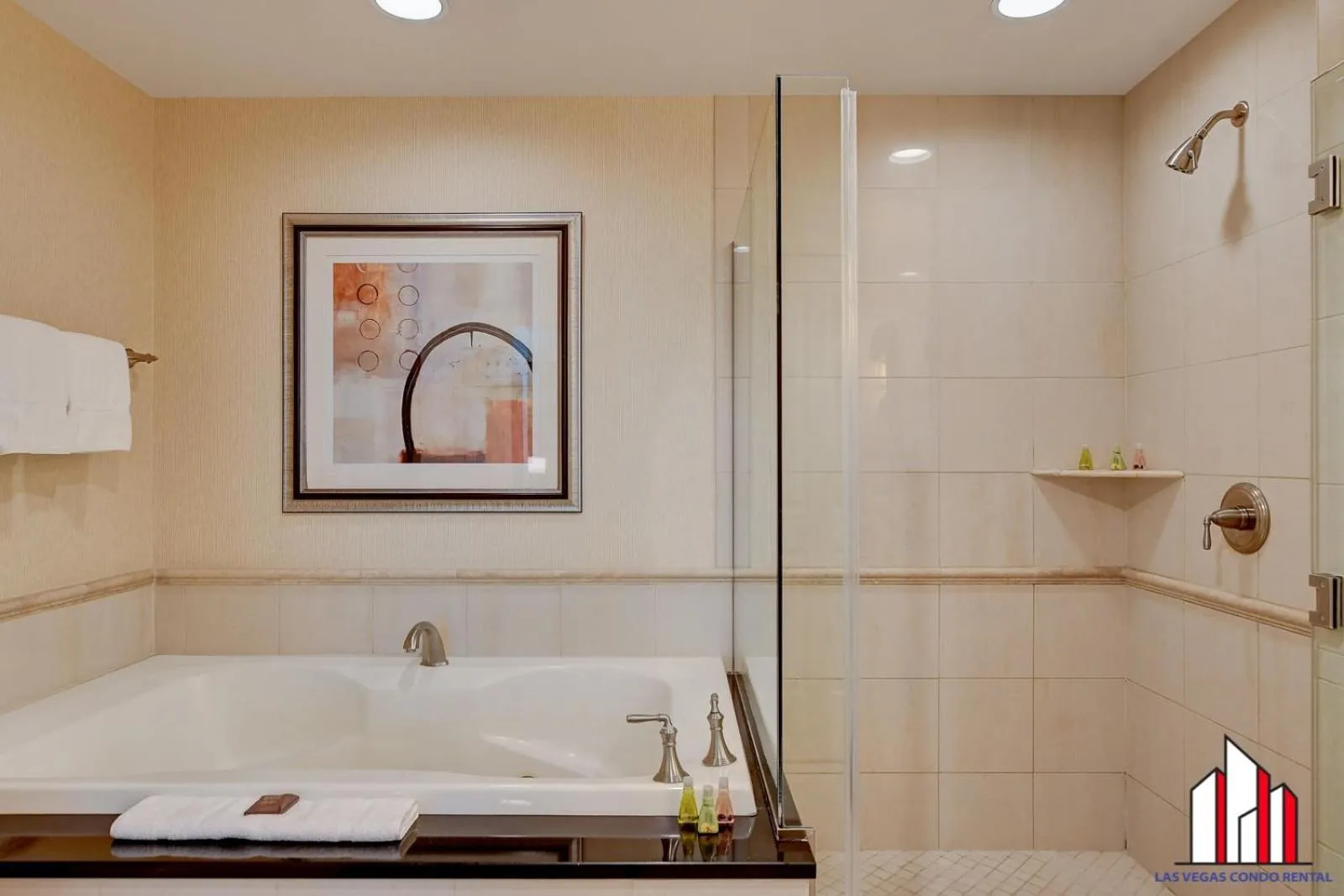 Signature 2Br3Ba F1 View Balcony Ste 34-819 and 21