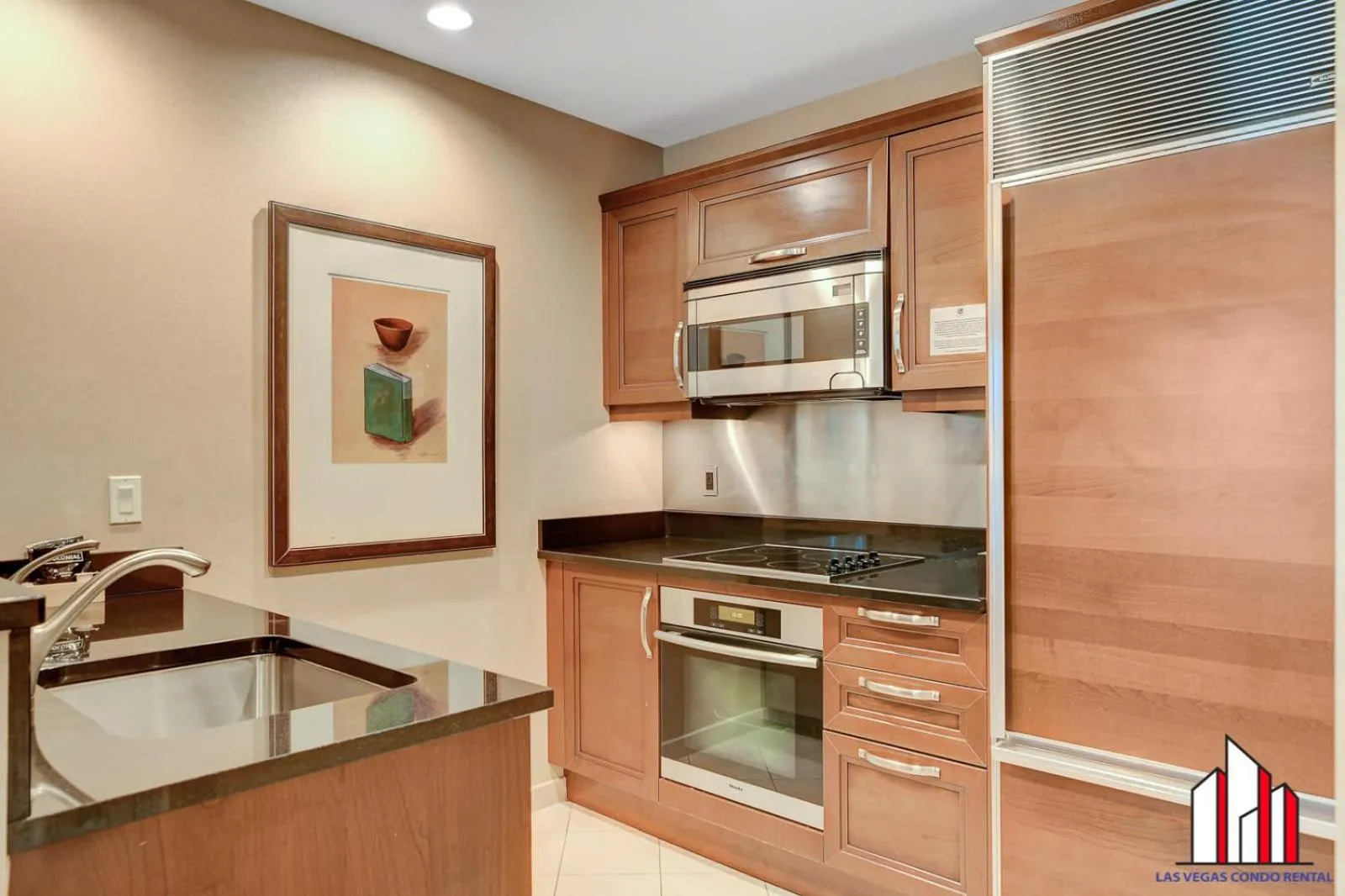 Signature 2Br3Ba F1 View Balcony Ste 34-819 and 21