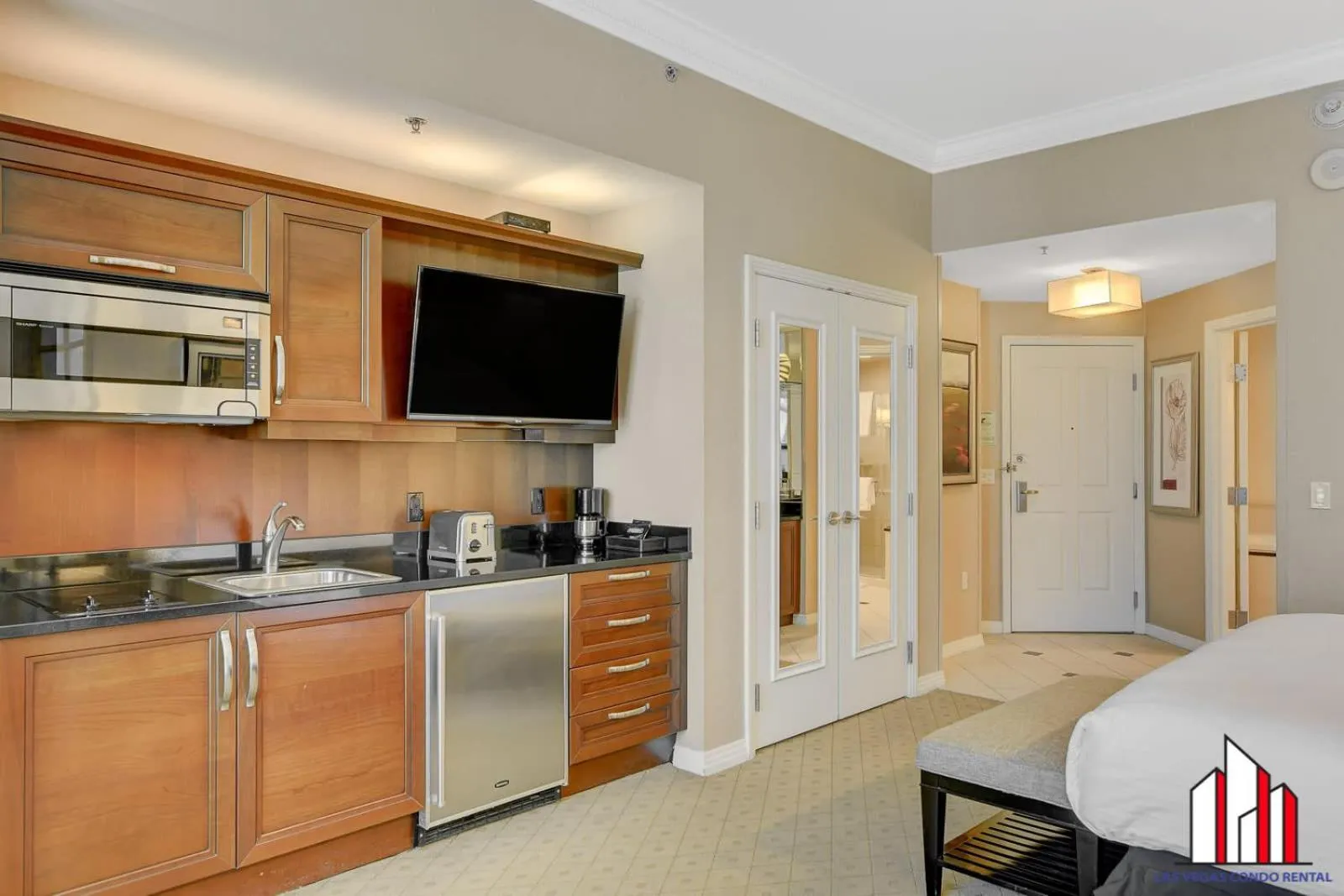 Signature 2Br3Ba F1 View Balcony Ste 34-819 and 21