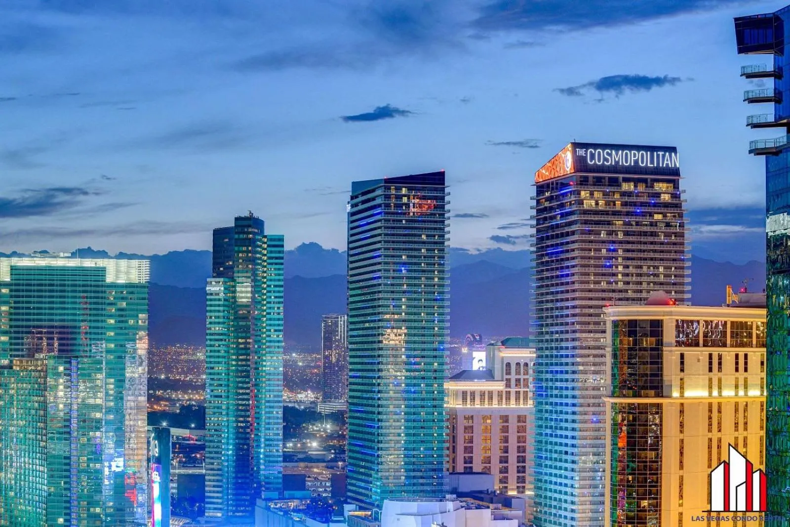 Signature 2Br3Ba F1 View Balcony Ste 34-819 and 21