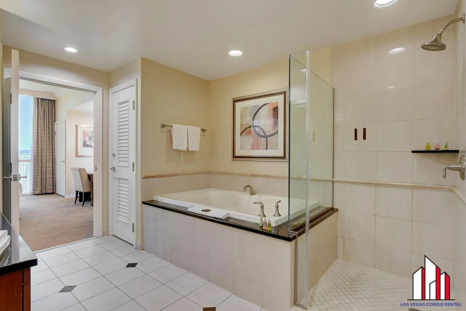 Signature 2Br3Ba F1 View Balcony Ste 34-819 and 21