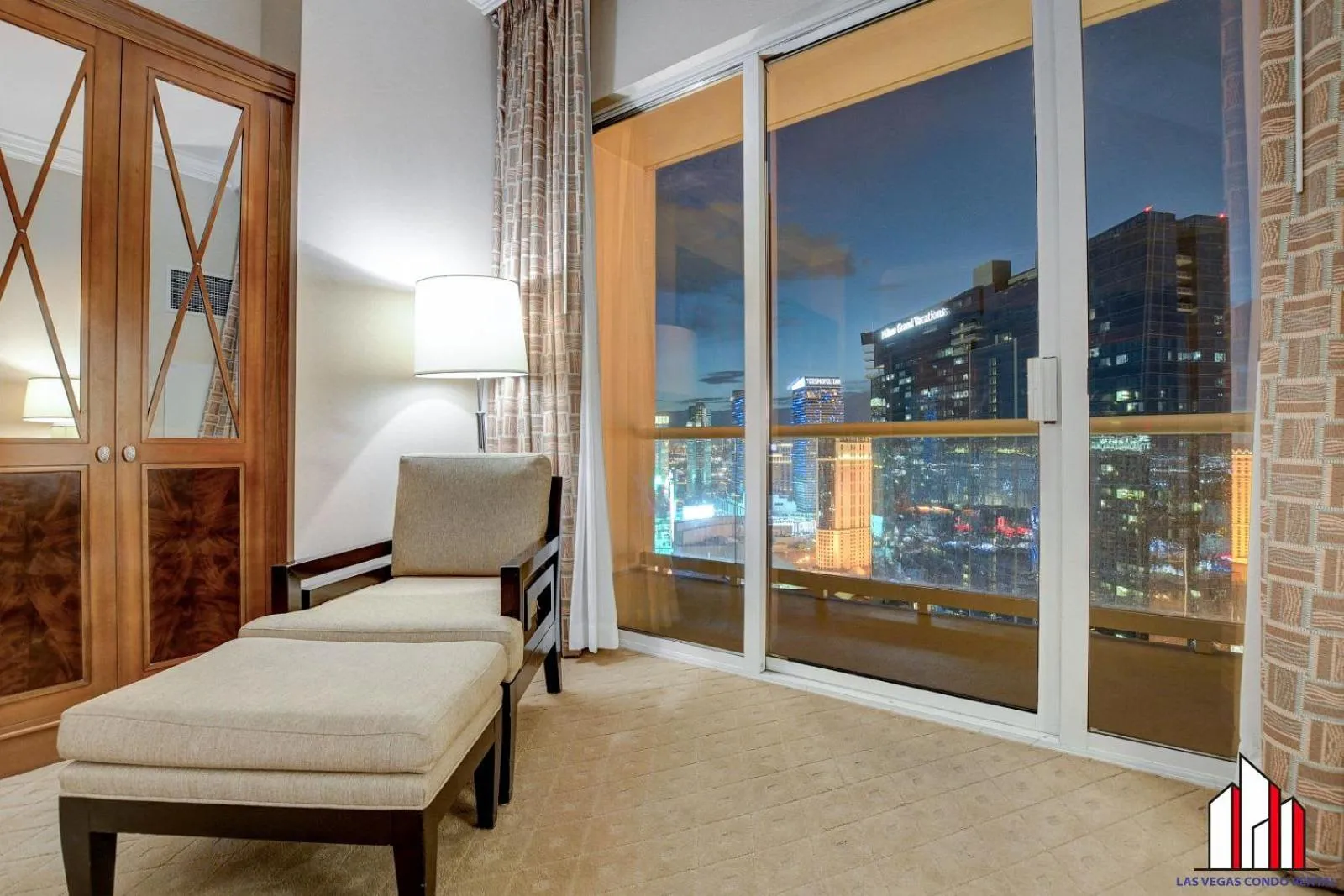 Signature 2Br3Ba F1 View Balcony Ste 34-819 and 21