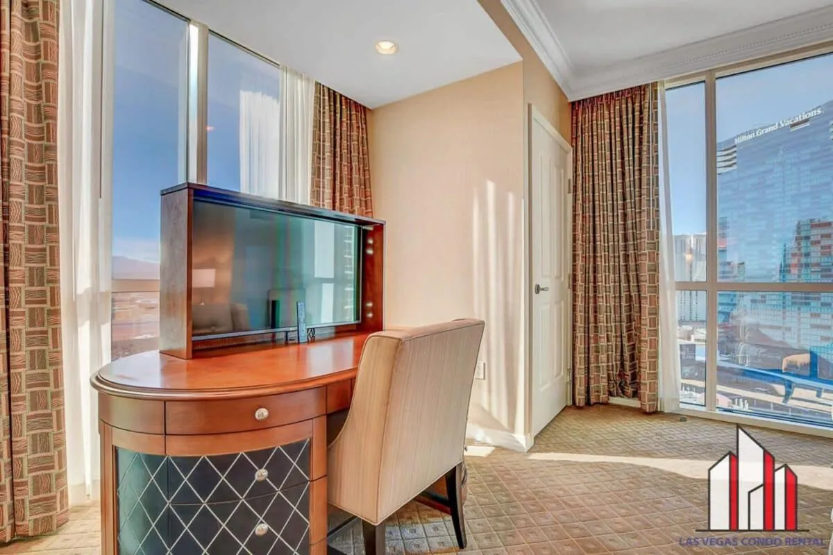 Signature 2Br3Ba F1 View Balcony Ste 21-701 and 03