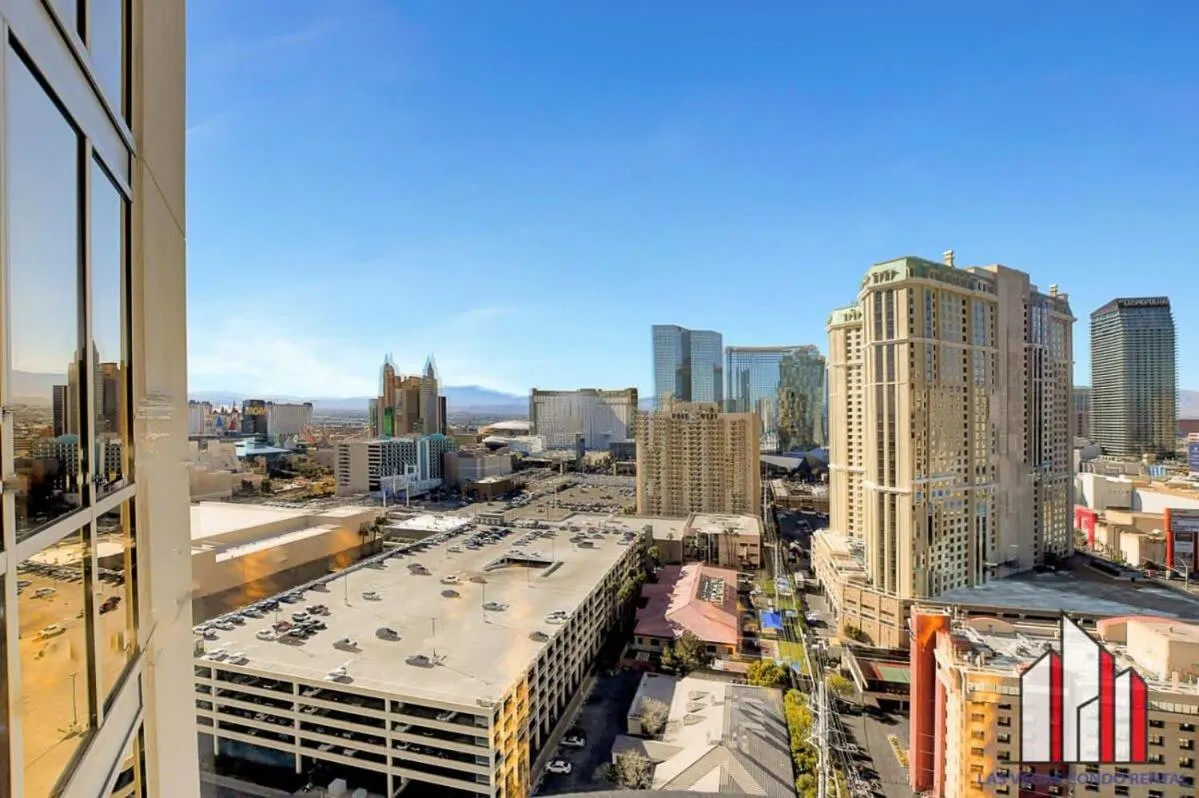 Signature 2Br3Ba F1 View Balcony Ste 21-701 and 03