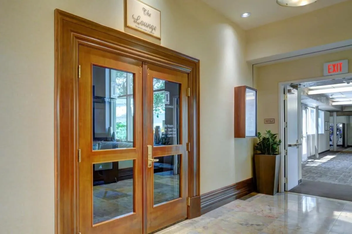 Signature 2Br3Ba F1 View Balcony Ste 21-701 and 03