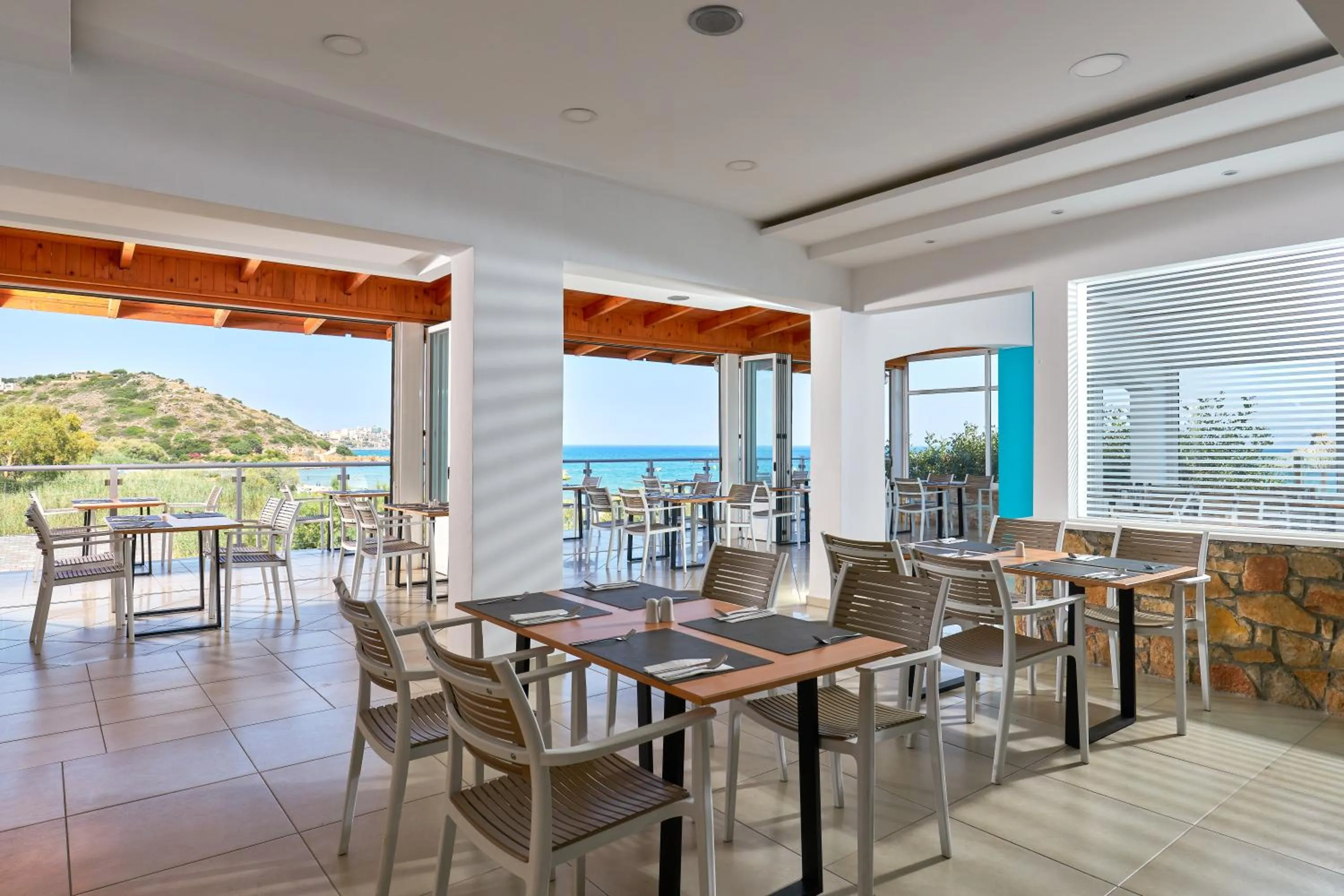 Restaurant/places to eat in Blu Acqua Hotel