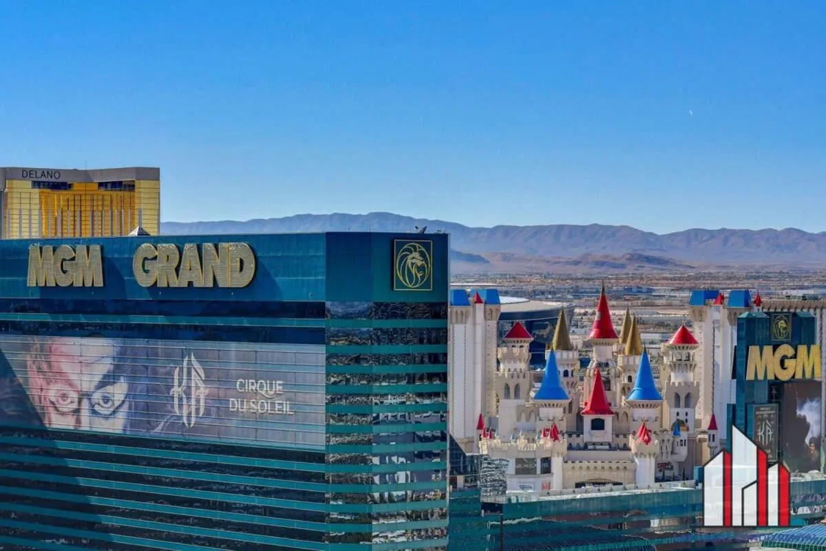 Signature 2Br3Ba balcony combo units 16-702 and 04