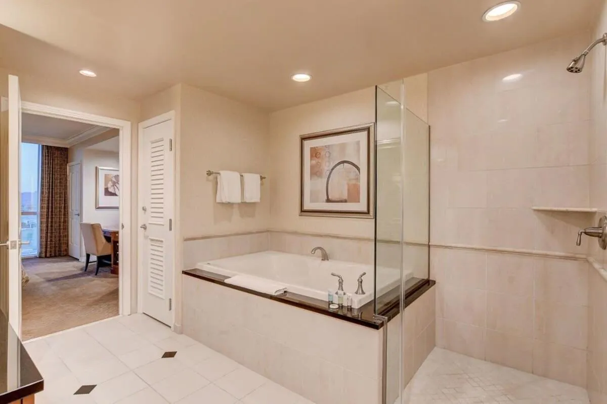 Signature 2Br3Ba balcony combo units 16-702 and 04