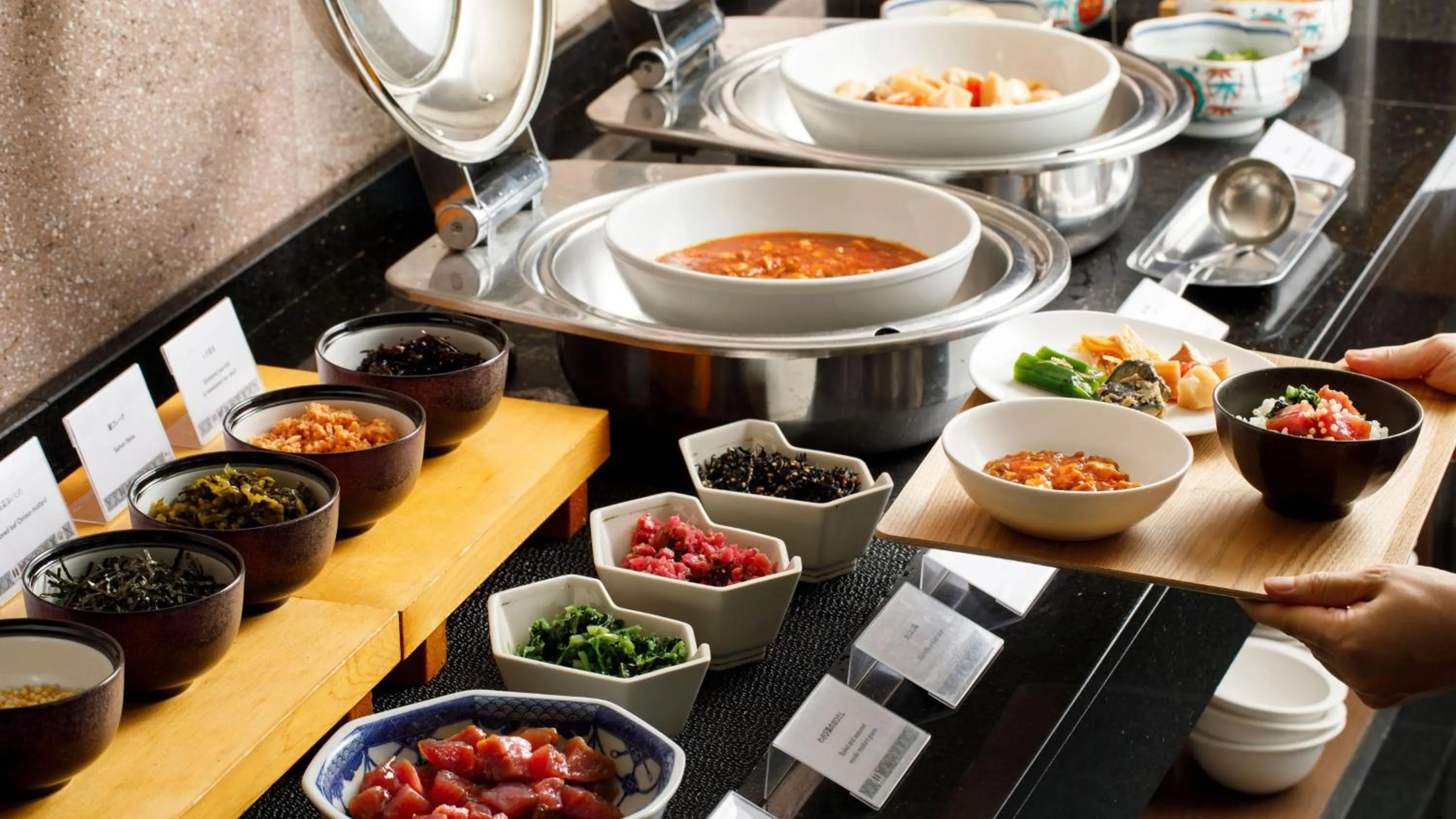 Restaurant/places to eat in ANA Holiday Inn Kanazawa Sky by IHG