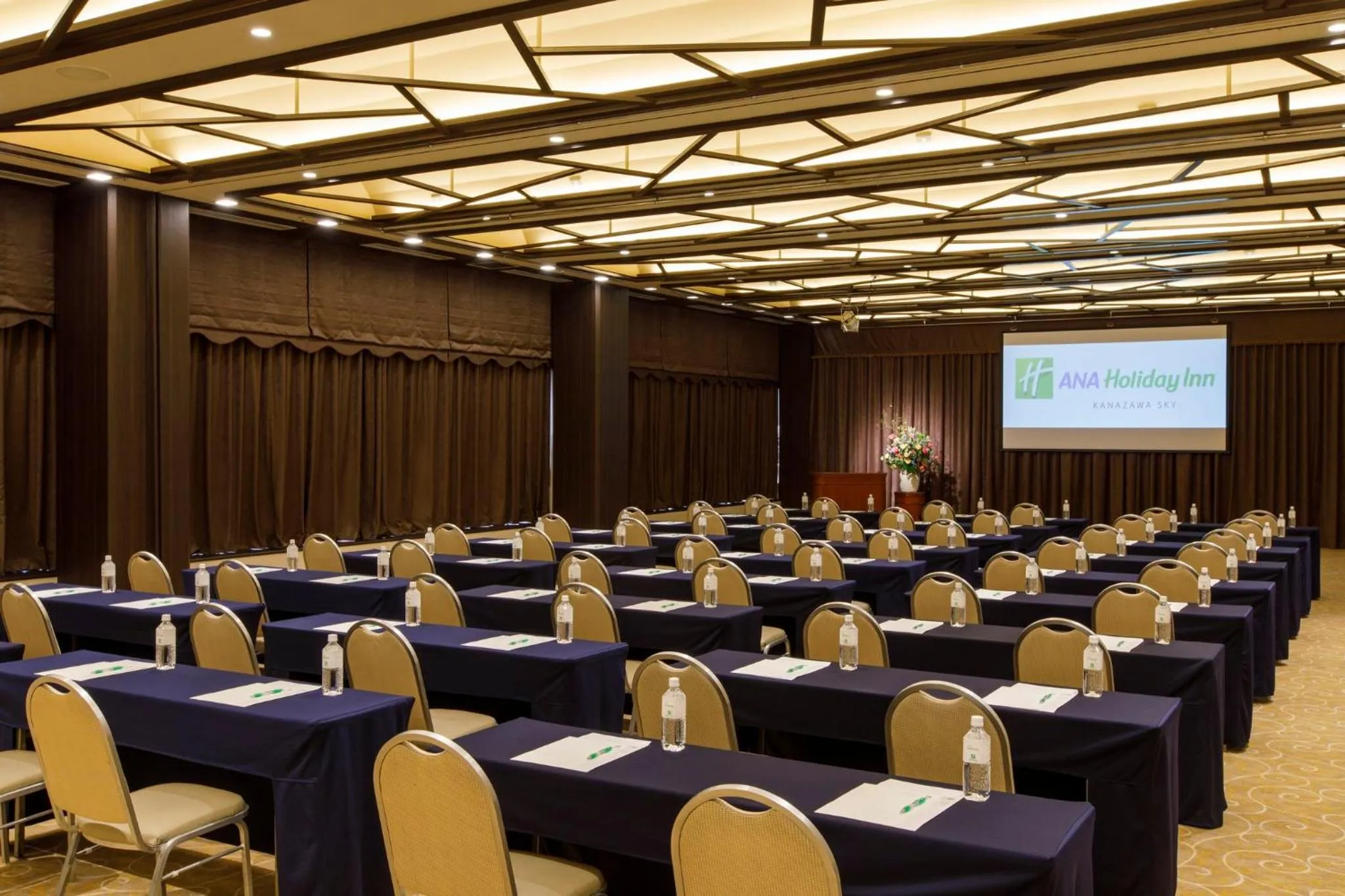 Meeting/conference room in ANA Holiday Inn Kanazawa Sky by IHG