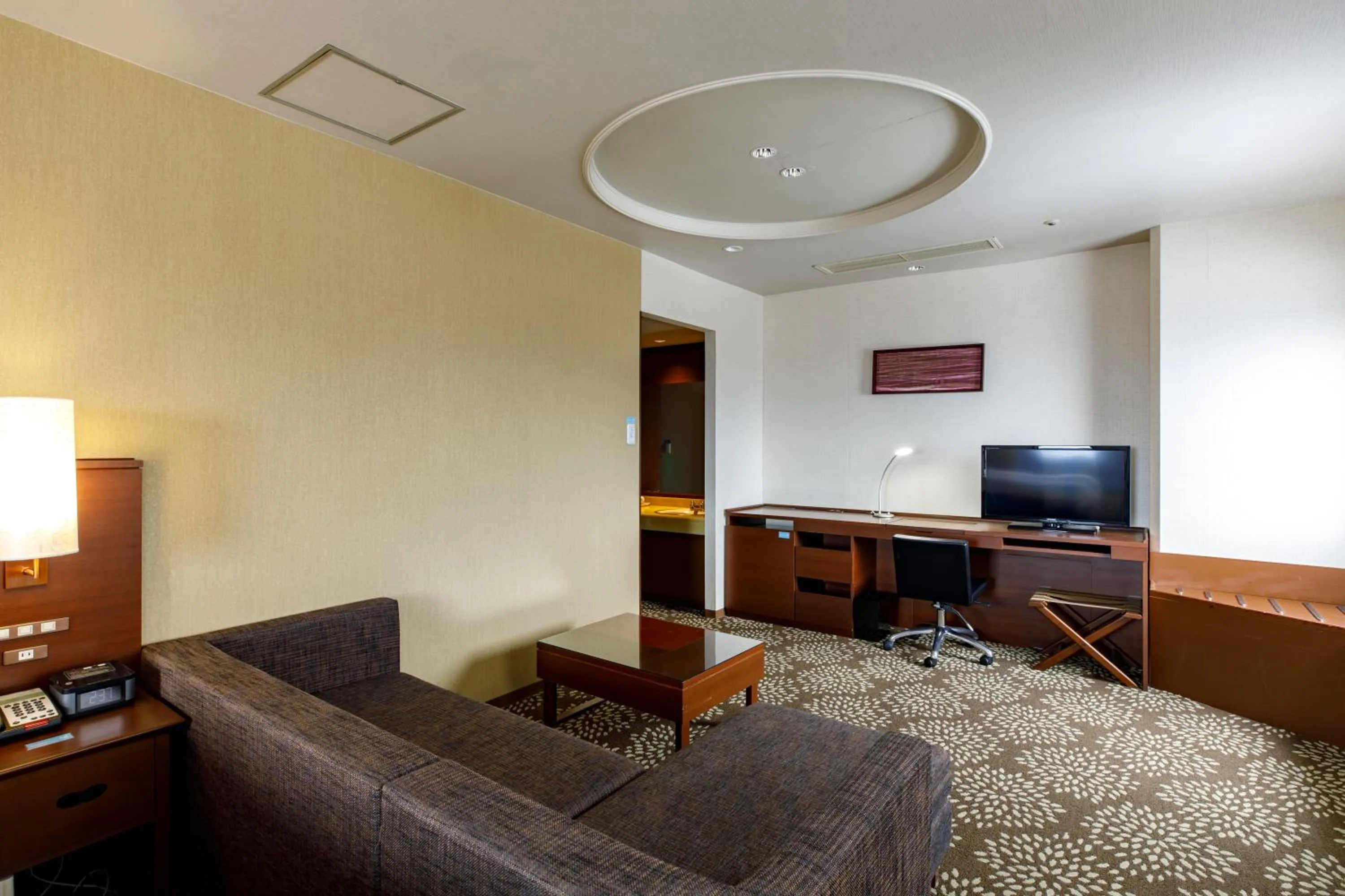 Seating area, Bed in ANA Holiday Inn Kanazawa Sky by IHG