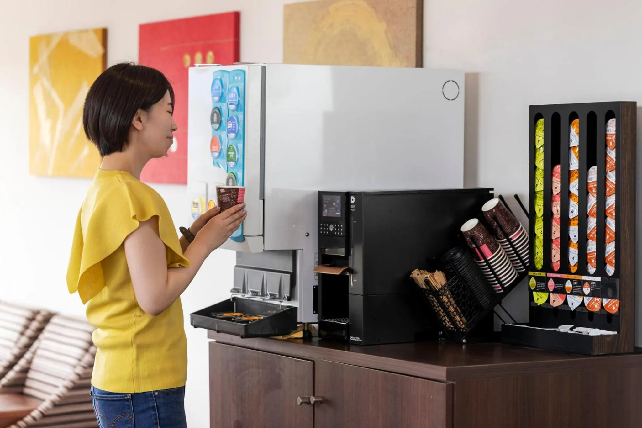 Restaurant/places to eat in ANA Holiday Inn Kanazawa Sky by IHG