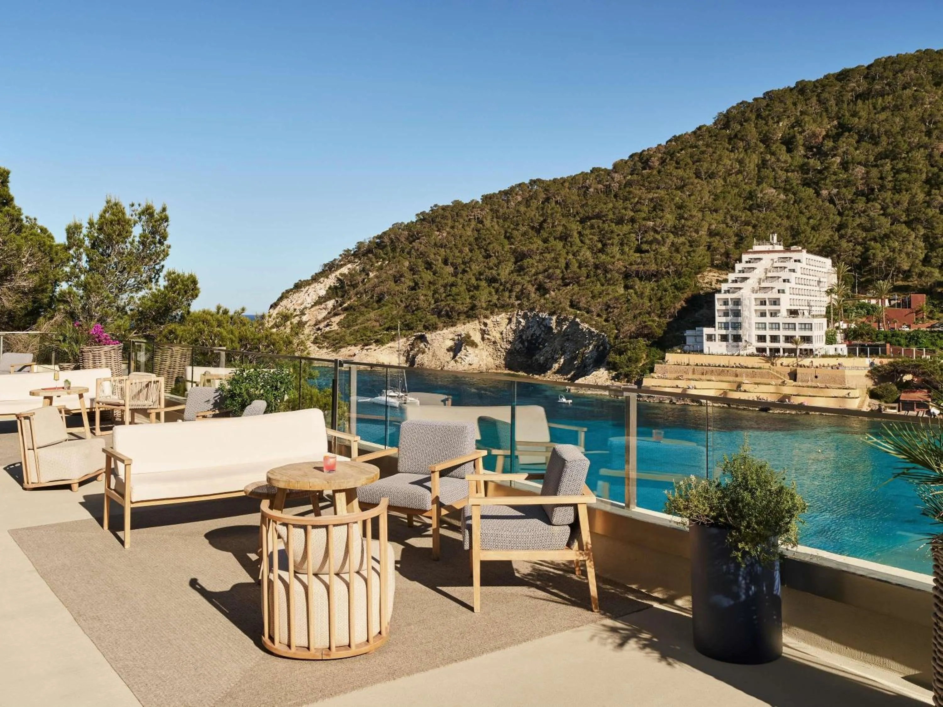 Restaurant/places to eat in Mondrian Ibiza