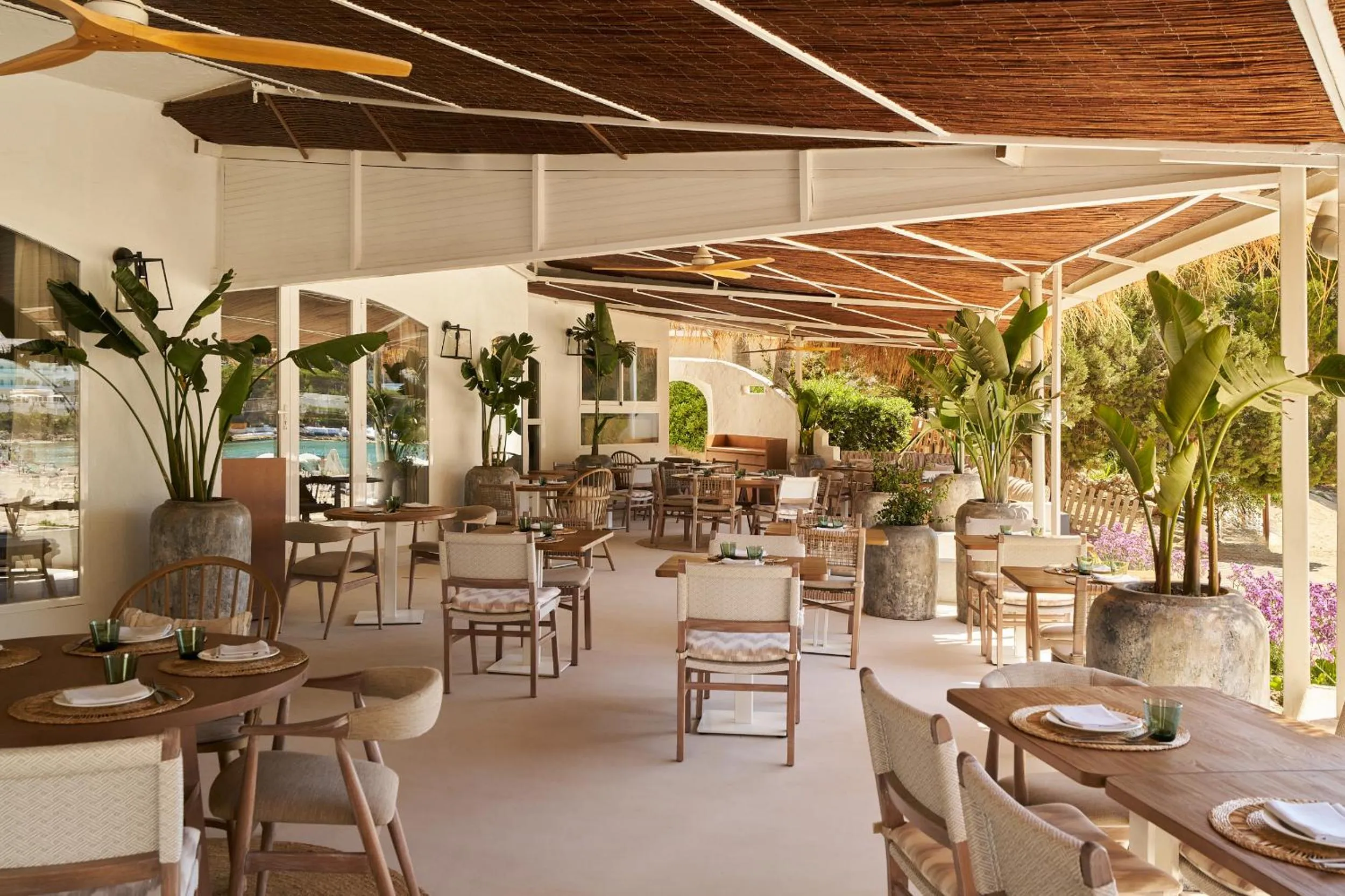 Restaurant/places to eat in Mondrian Ibiza