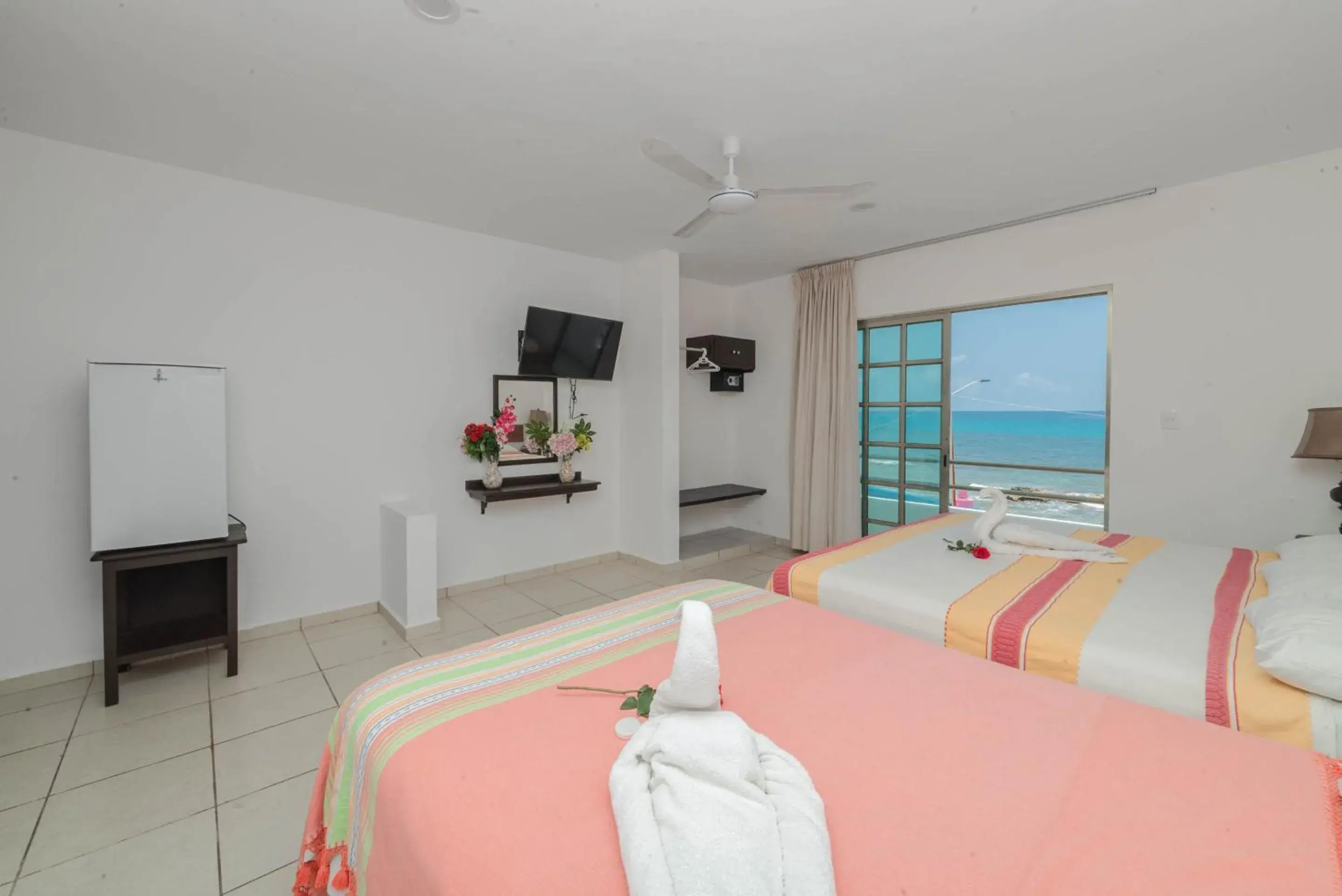 Suite with Pool View in Hotel La Trigueña Suite with Pool View in Hotel La Trigueña