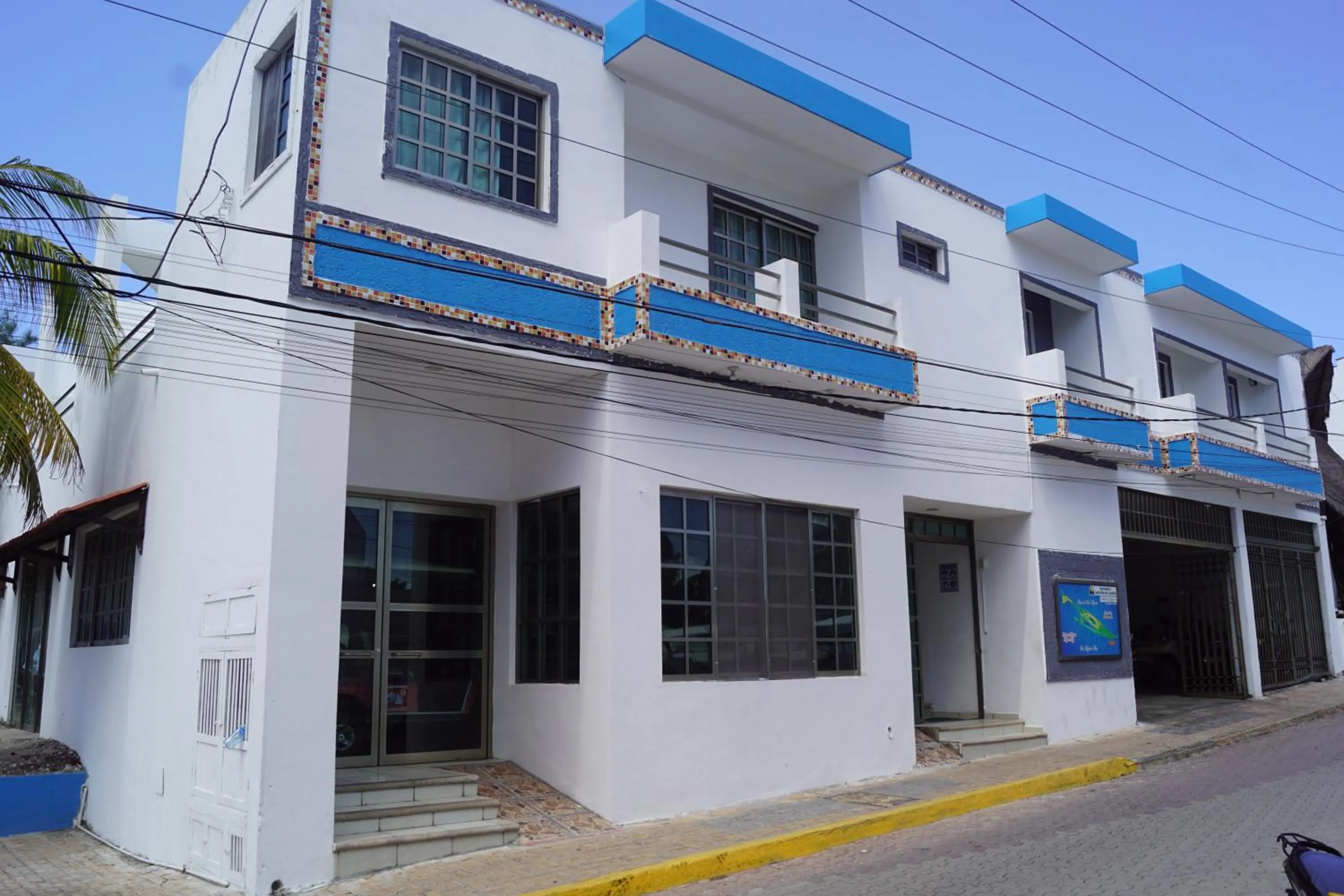 Property building in Hotel La Trigueña