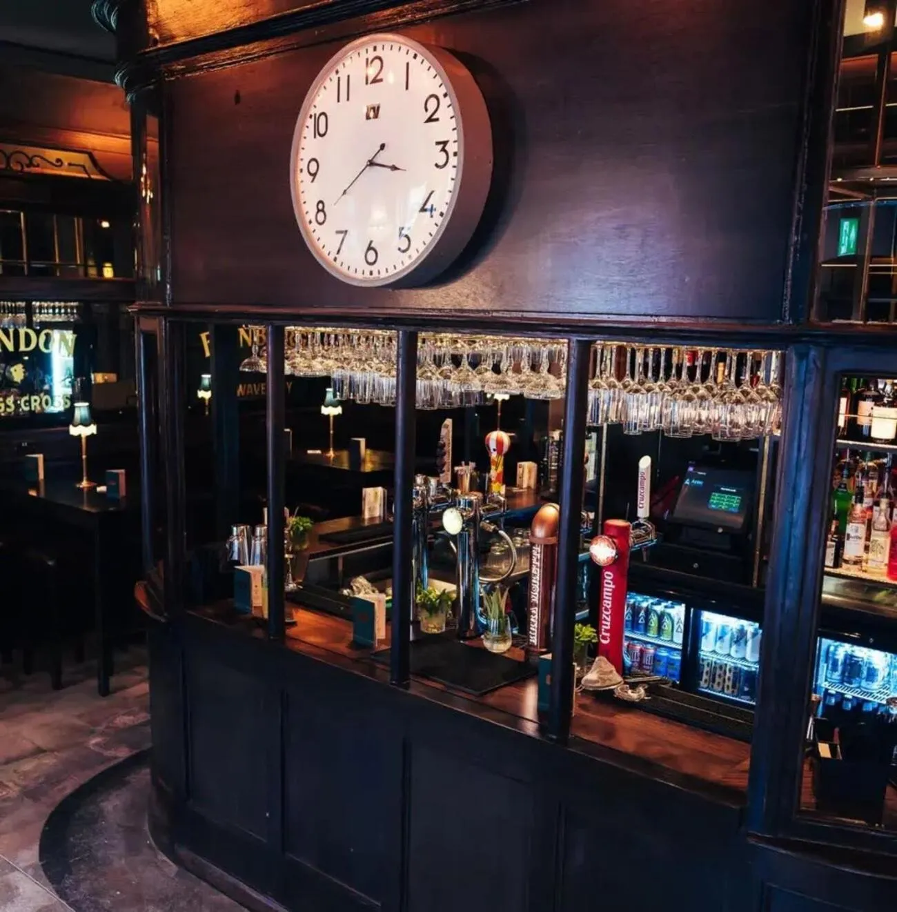 Lounge or bar in Royal Station Hotel- Part of the Cairn Collection