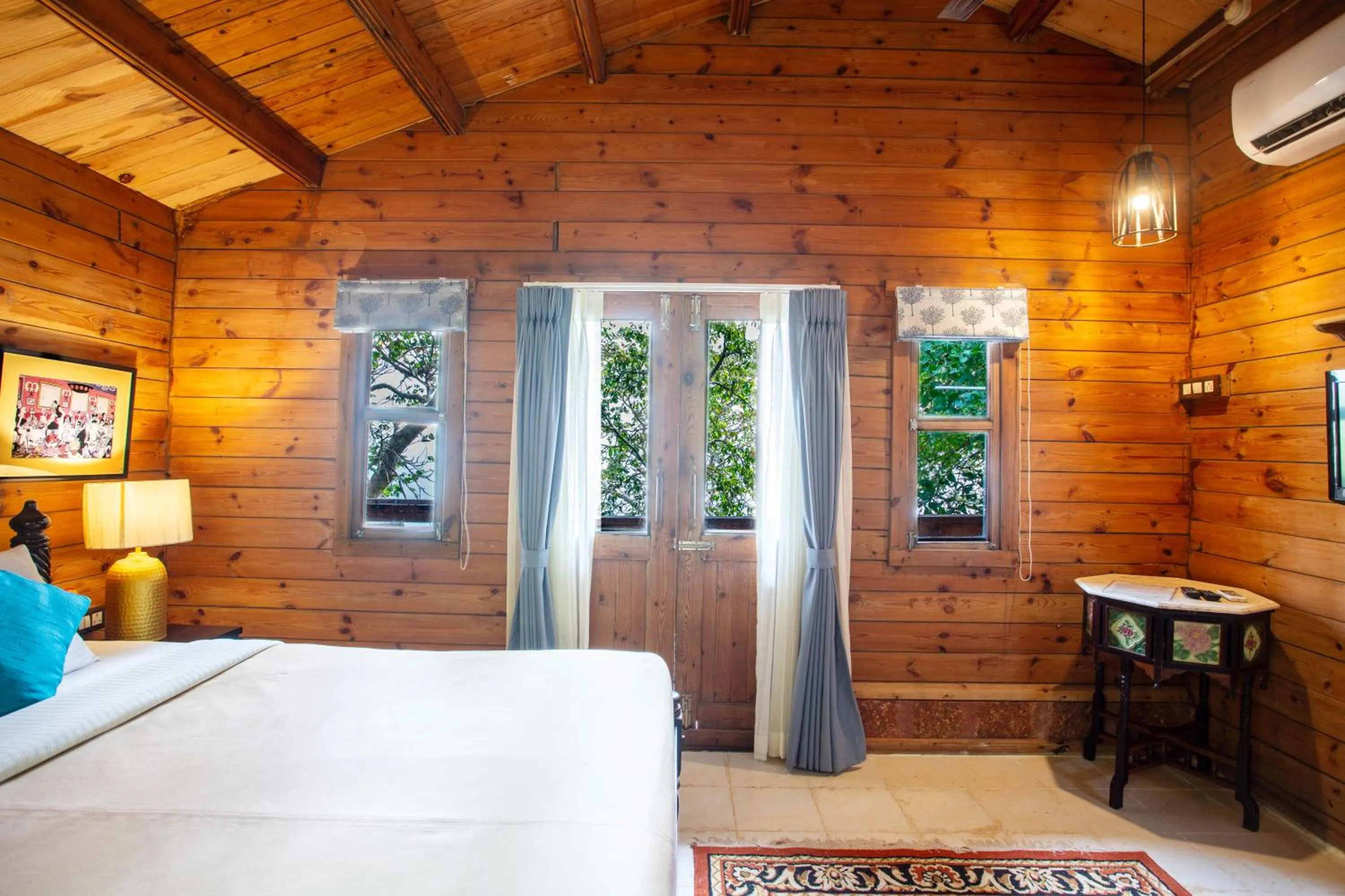 Bed in Stone Water Eco Resort