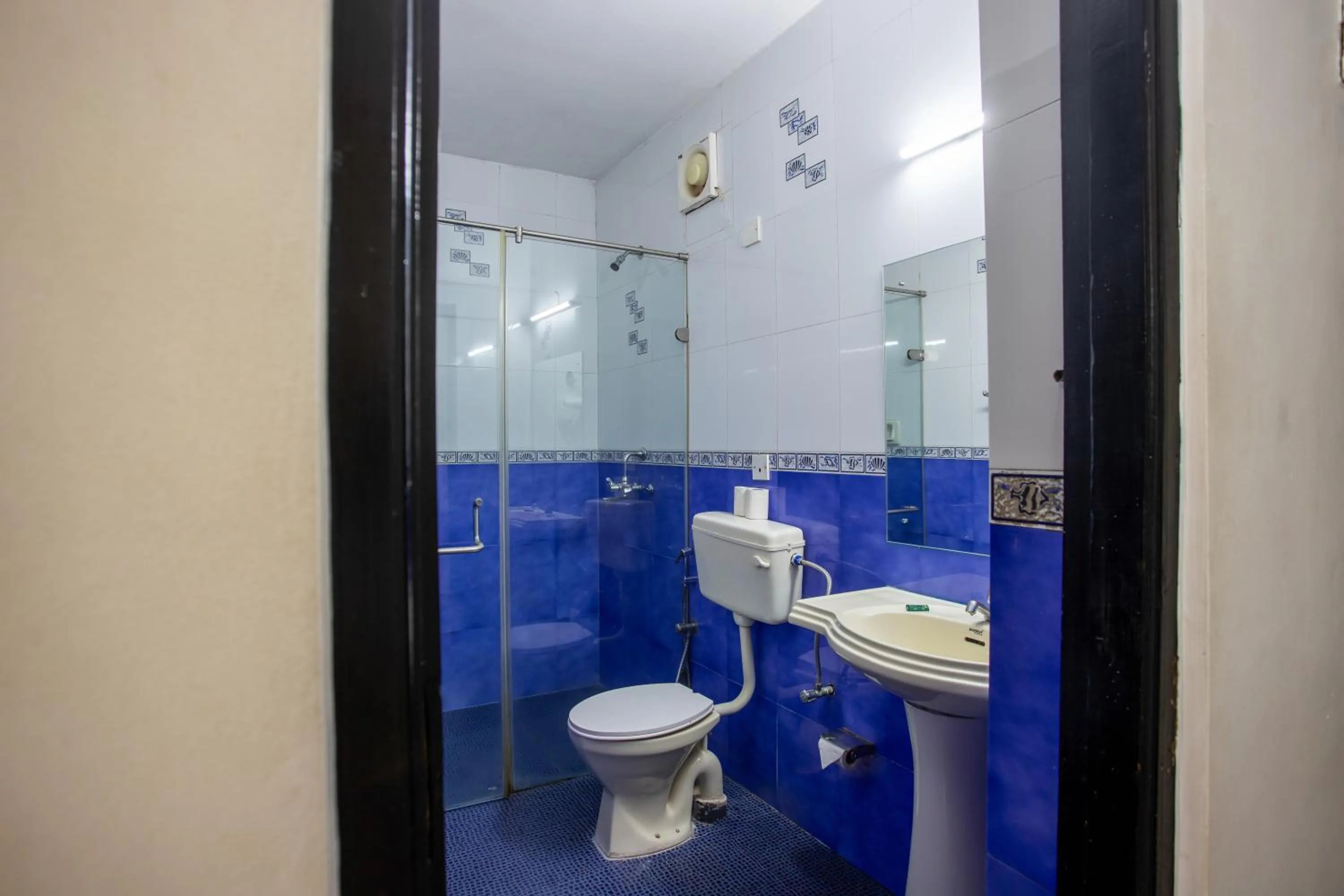 Bathroom in Silver Sands Sunshine - Angaara