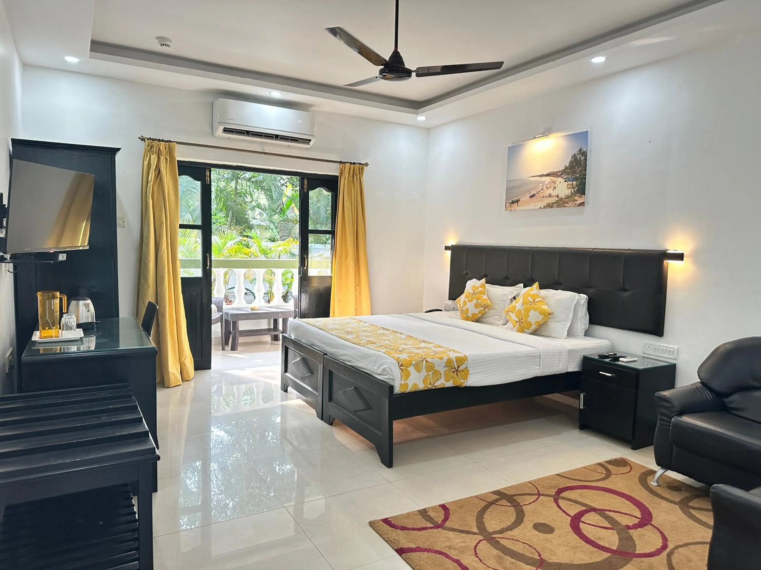 Bedroom, Bed in Silver Sands Sunshine - Angaara