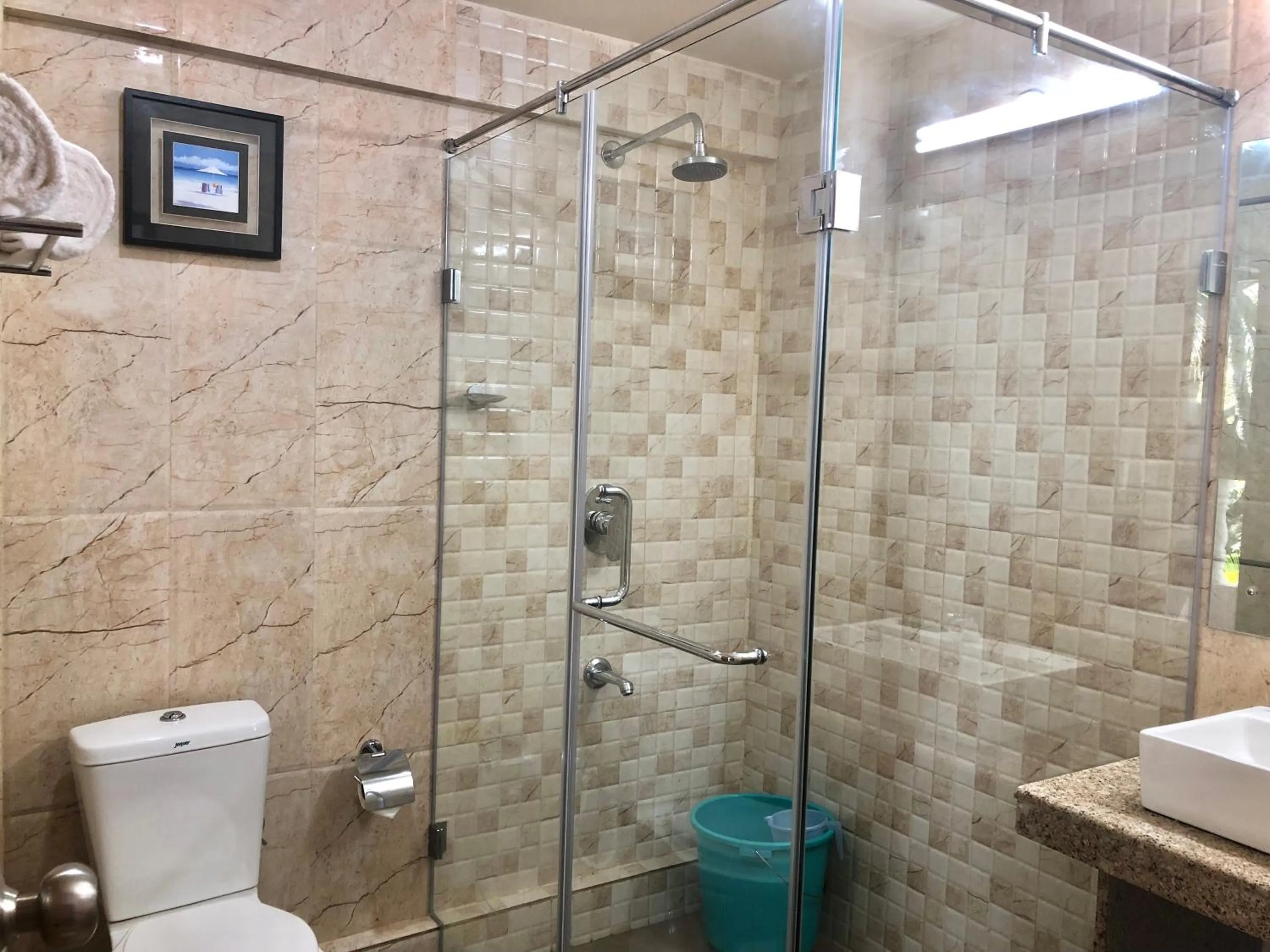 Bathroom in Silver Sands Sunshine - Angaara