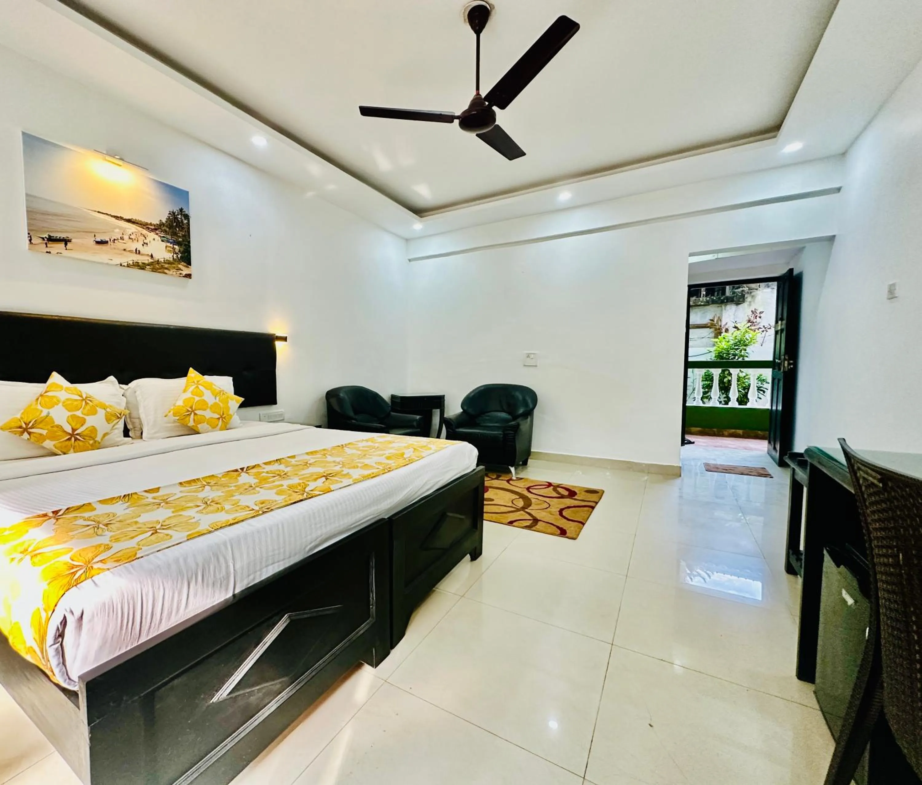 Bedroom, Bed in Silver Sands Sunshine - Angaara