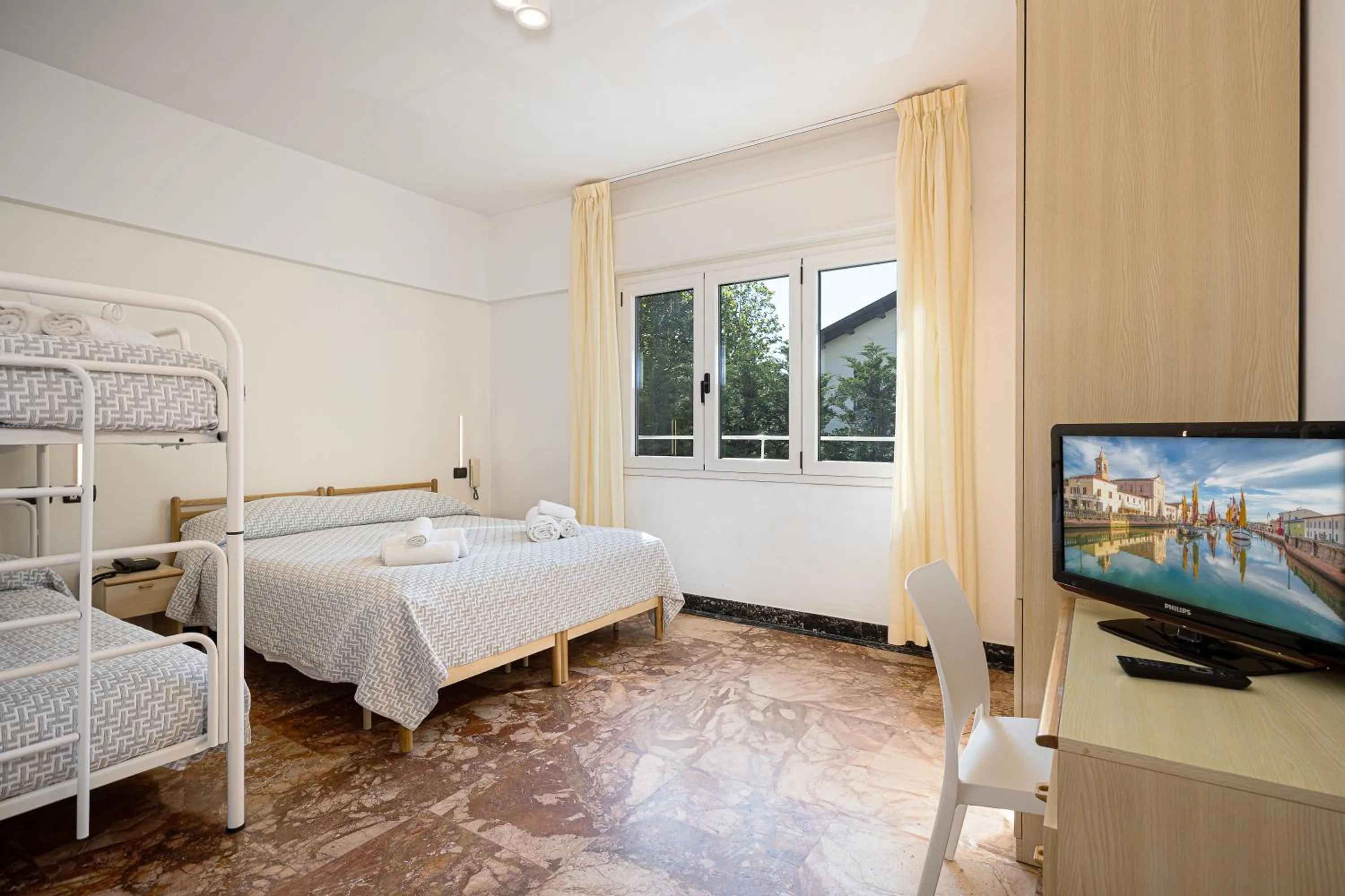 Bedroom, Bed in Hotel Altamarea Cesenatico