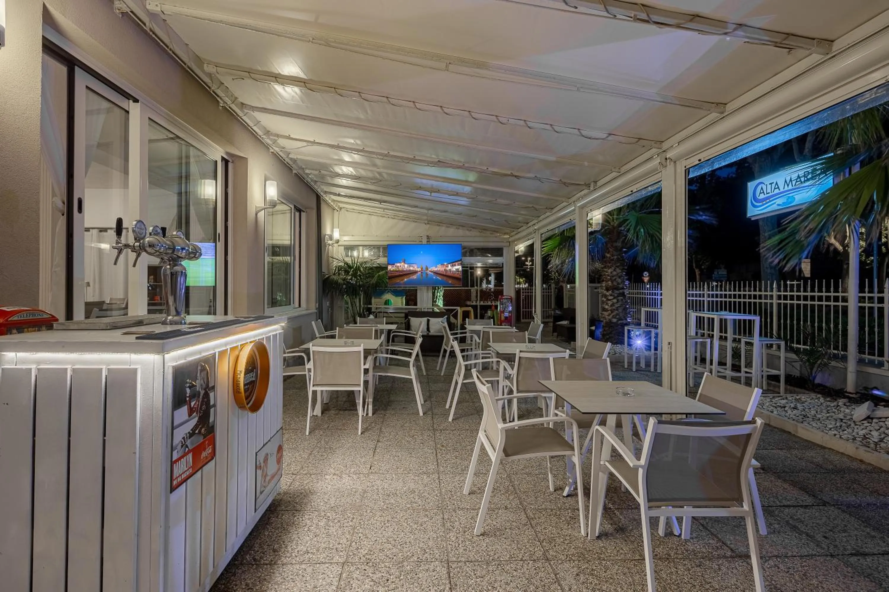 Property building in Hotel Altamarea Cesenatico