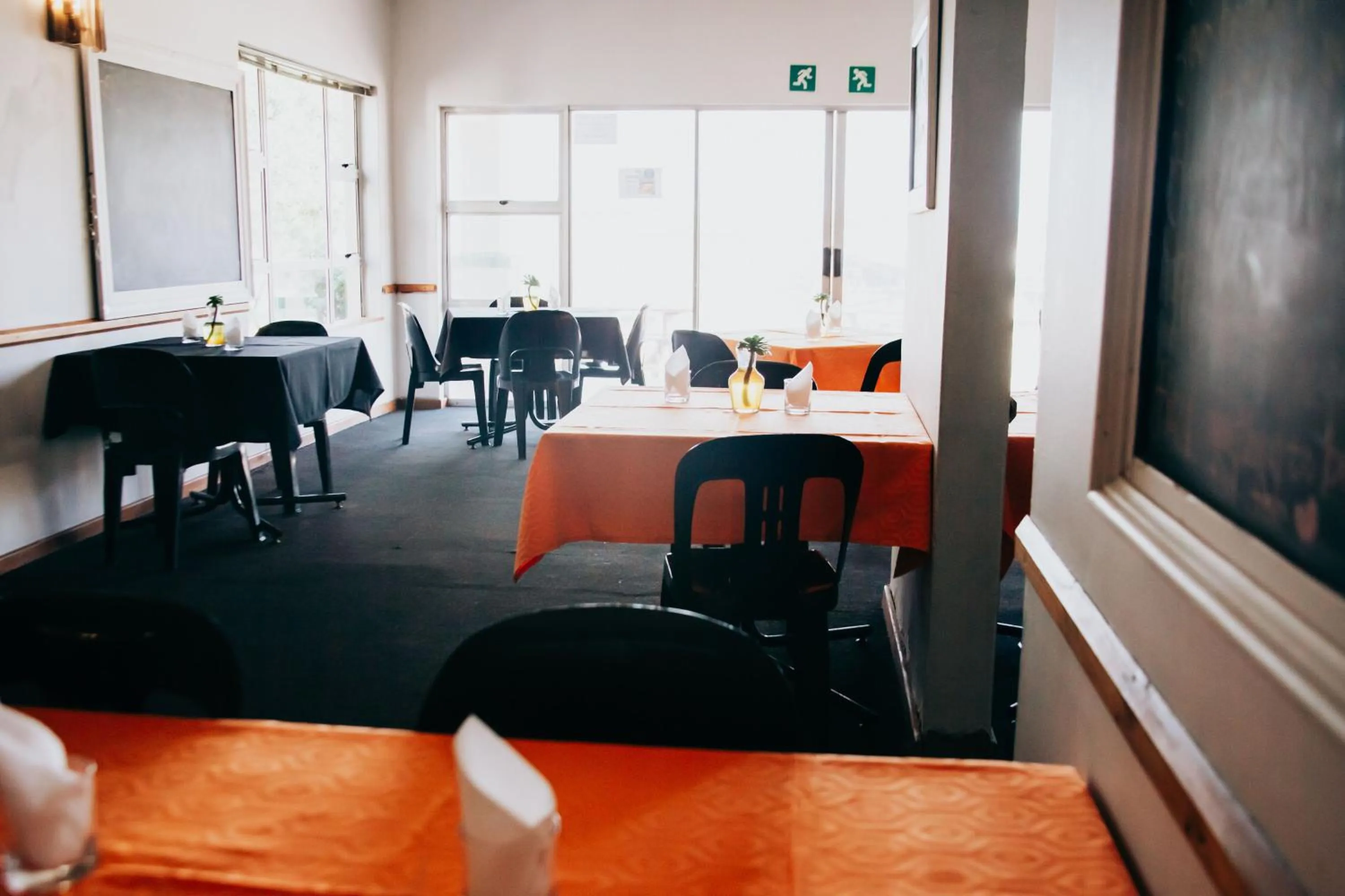 Restaurant/places to eat in Laaiplek Hotel