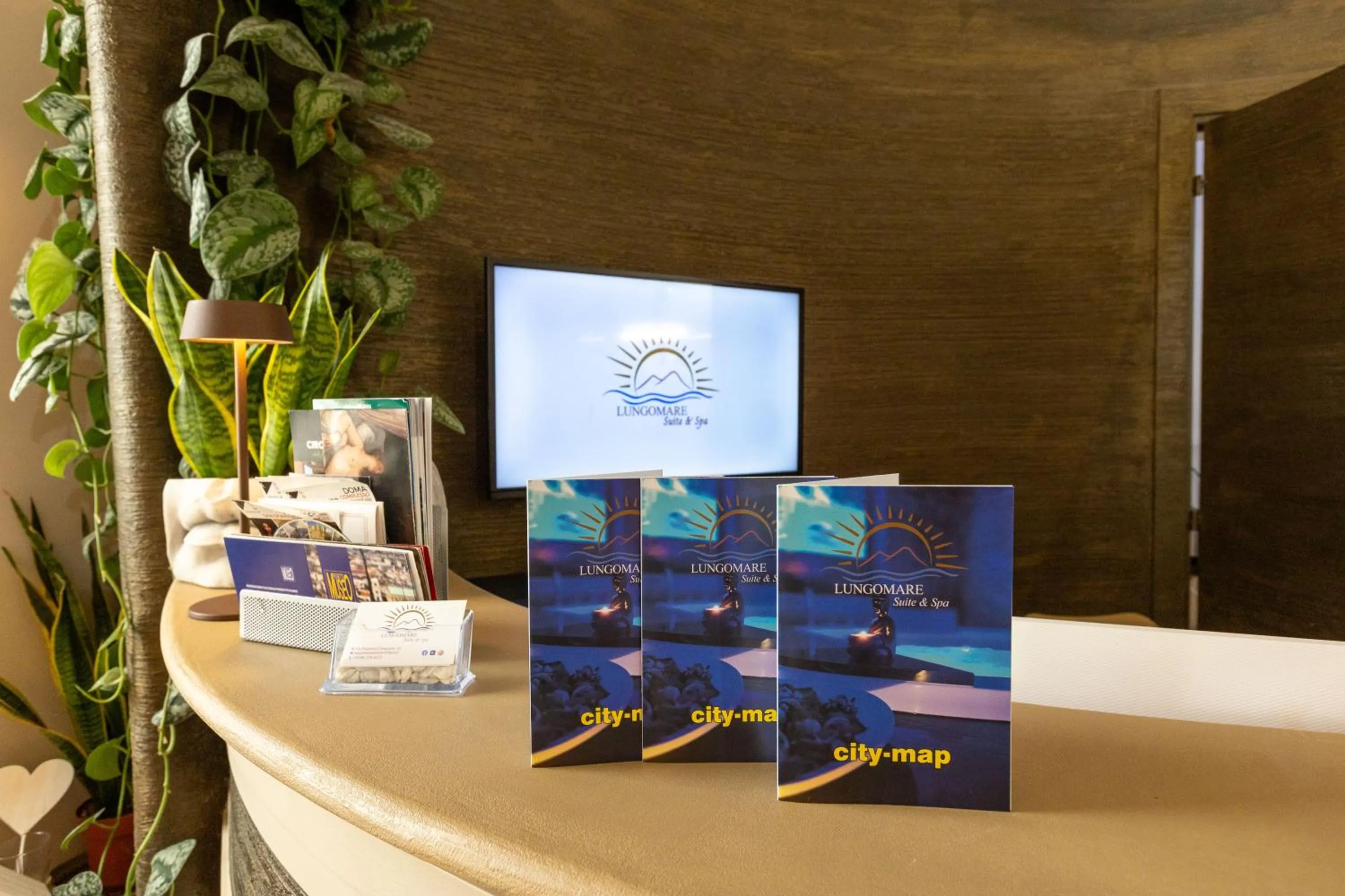 Lobby or reception in Lungomare Suite & Spa