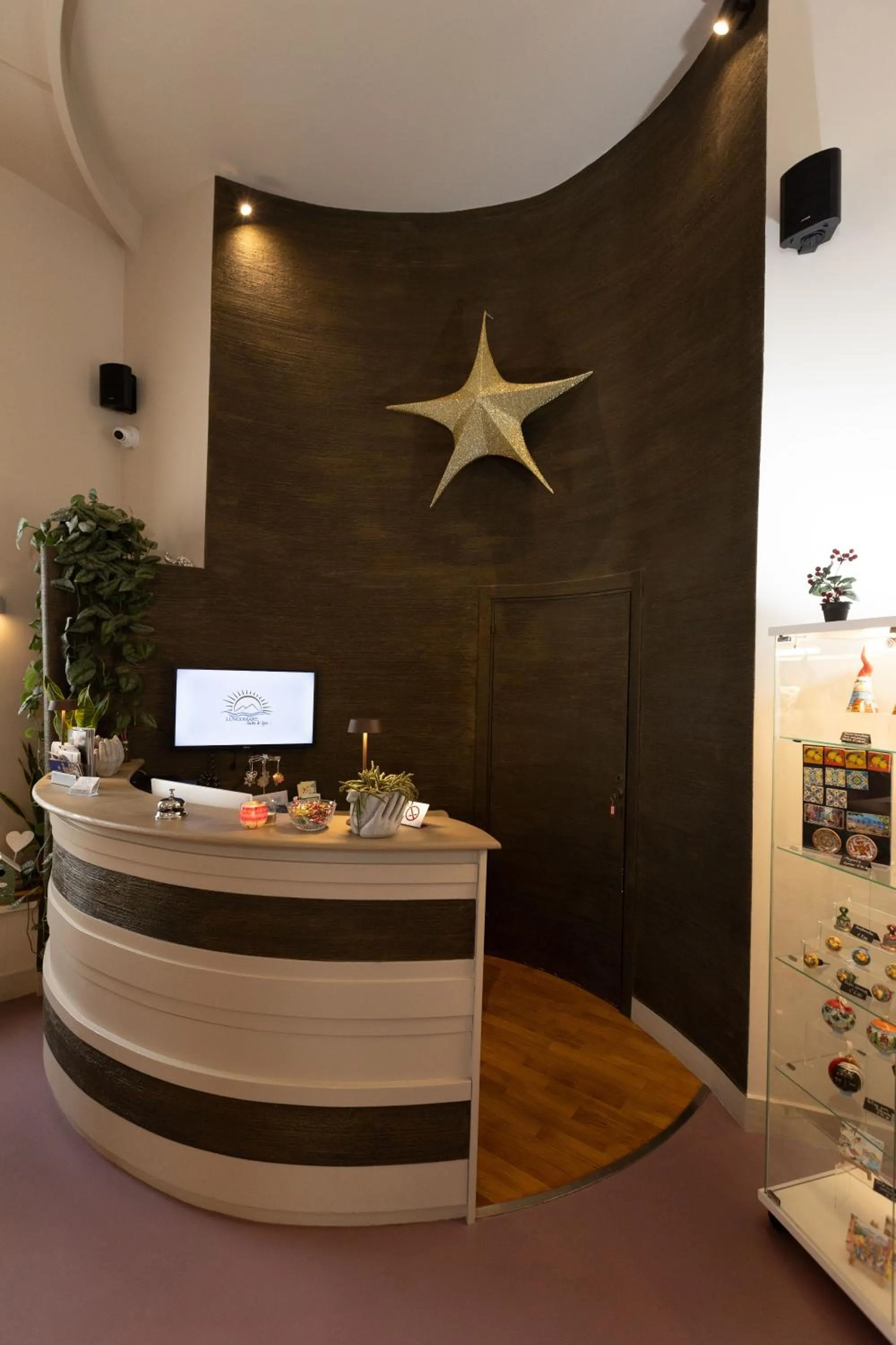 Lobby or reception in Lungomare Suite & Spa