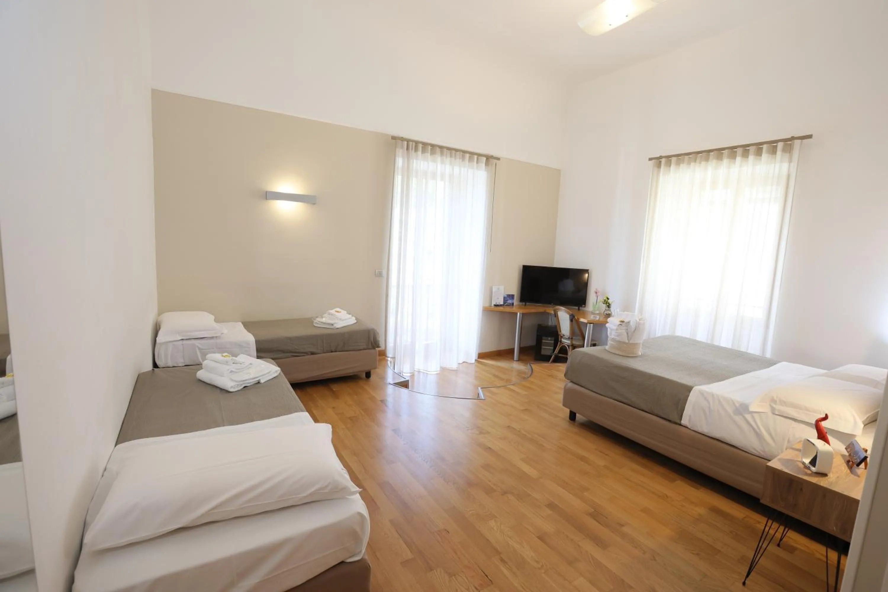 Bedroom, Bed in Lungomare Suite & Spa