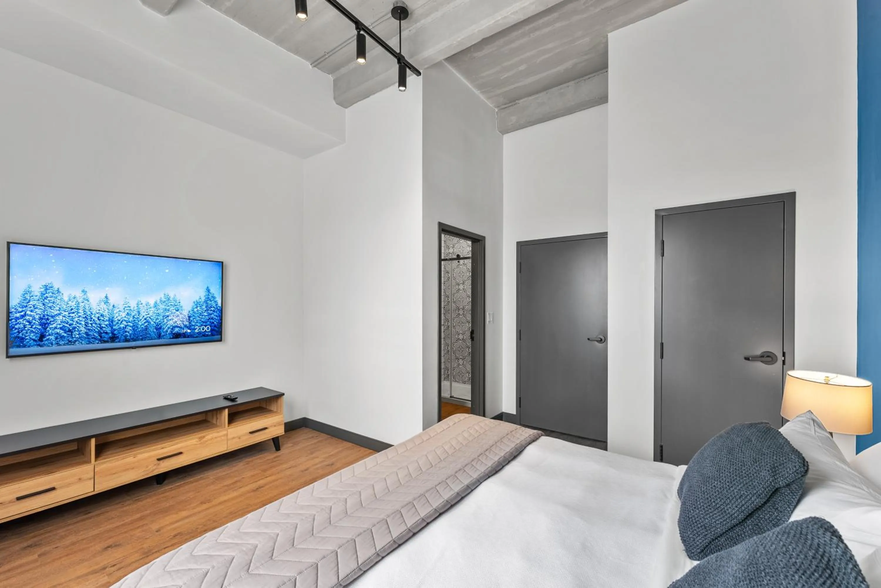 Bedroom, Bed in Cannery Lofts Niagara