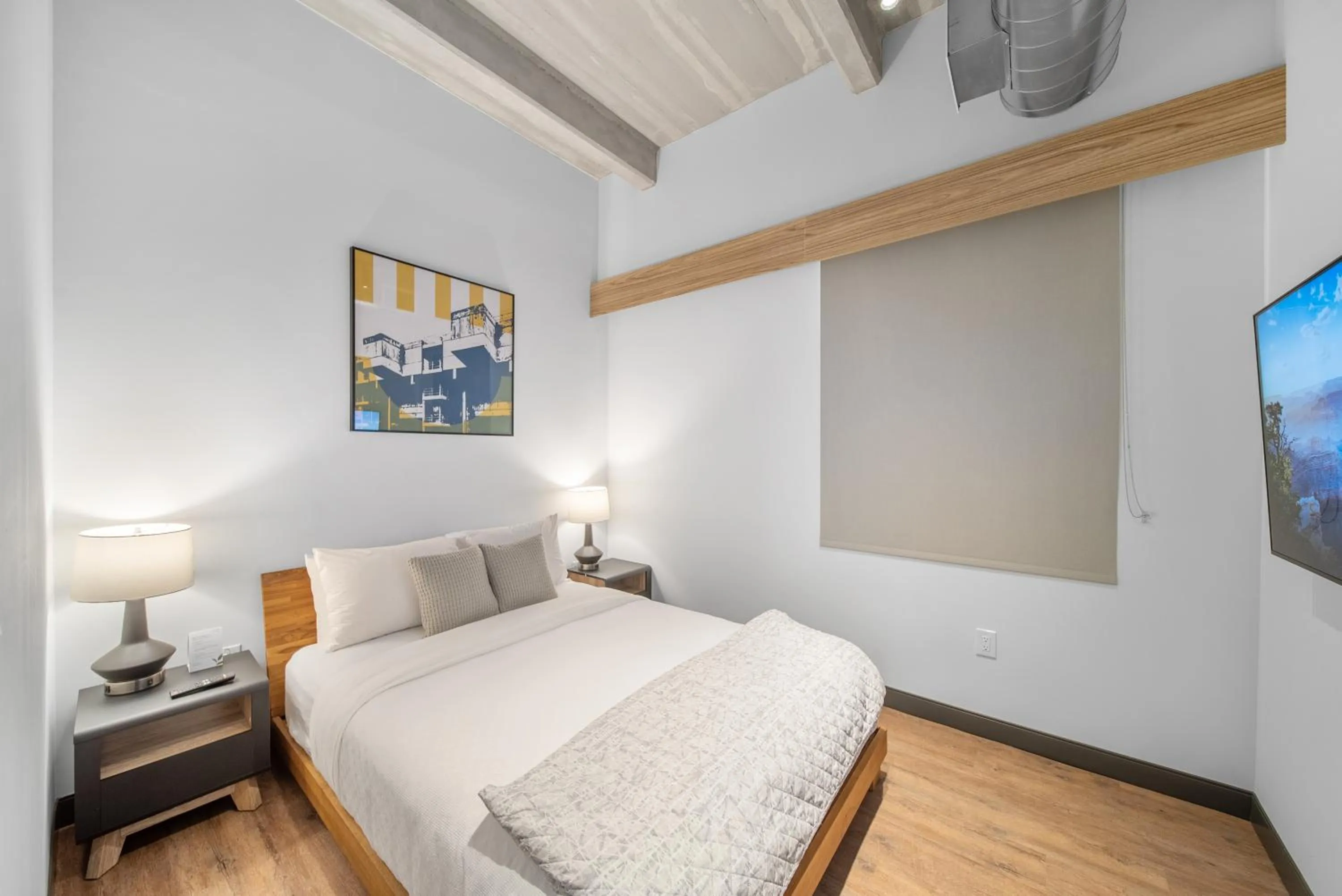 Bedroom, Bed in Cannery Lofts Niagara