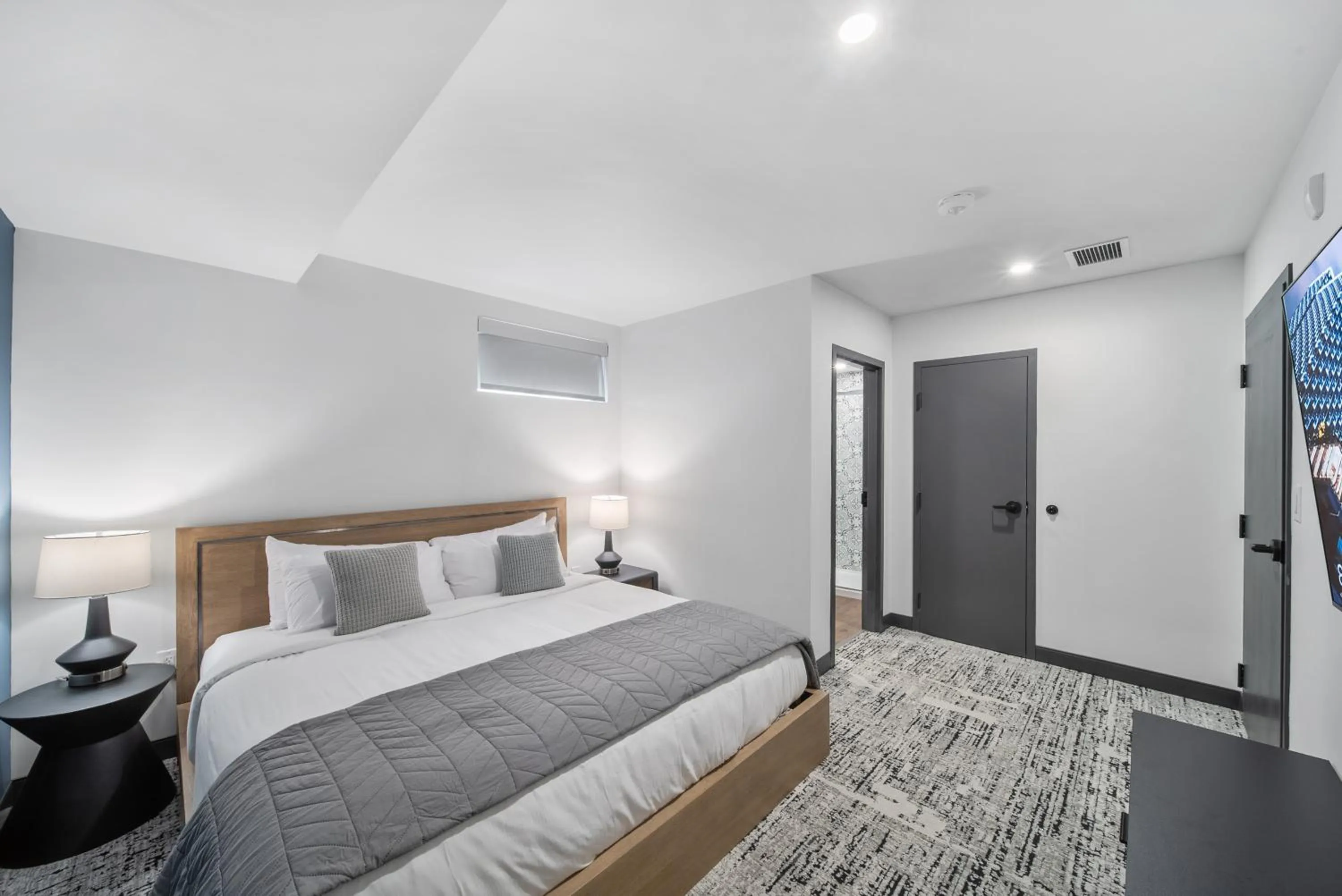 Bedroom, Bed in Cannery Lofts Niagara