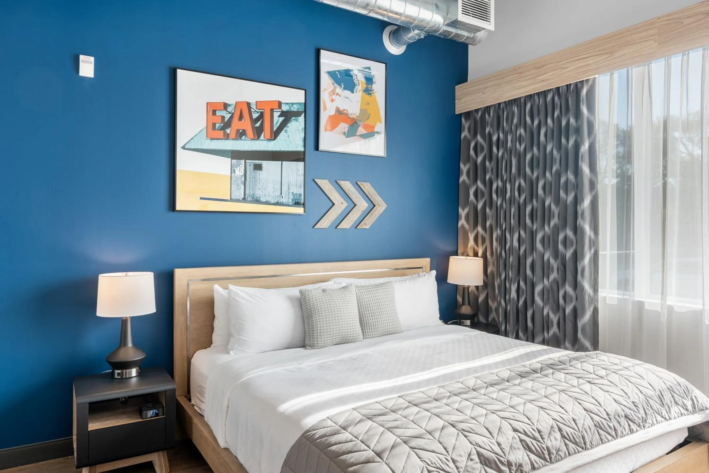 Bedroom, Bed in Cannery Lofts Niagara