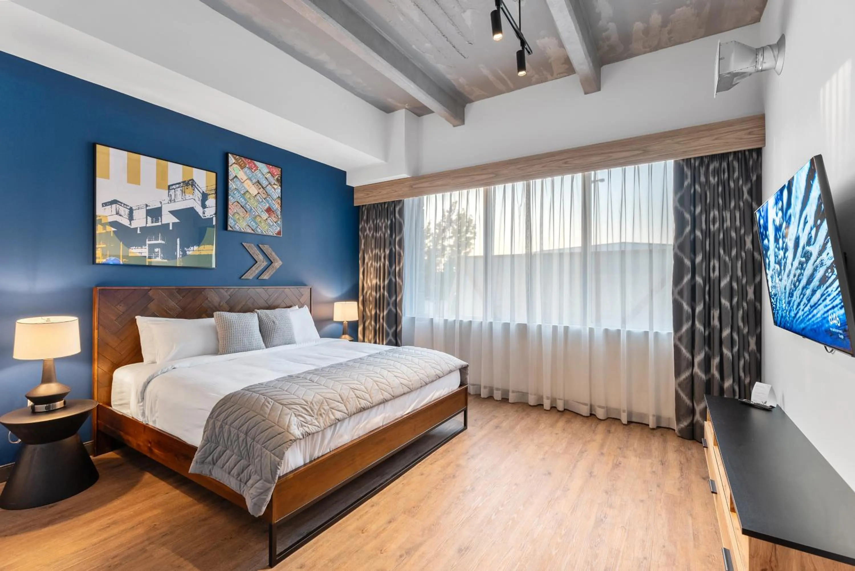 Bed in Cannery Lofts Niagara