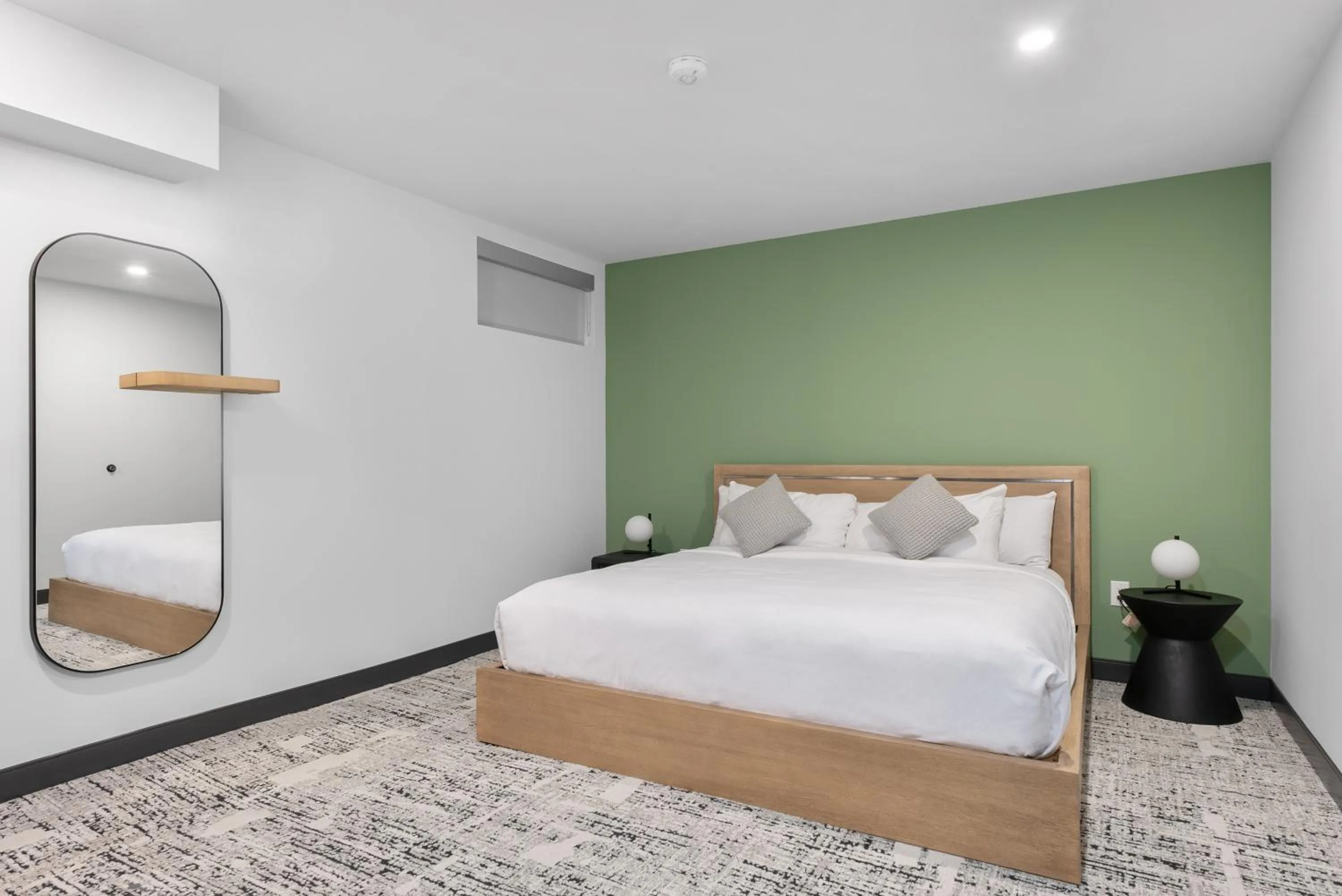 Bedroom, Bed in Cannery Lofts Niagara