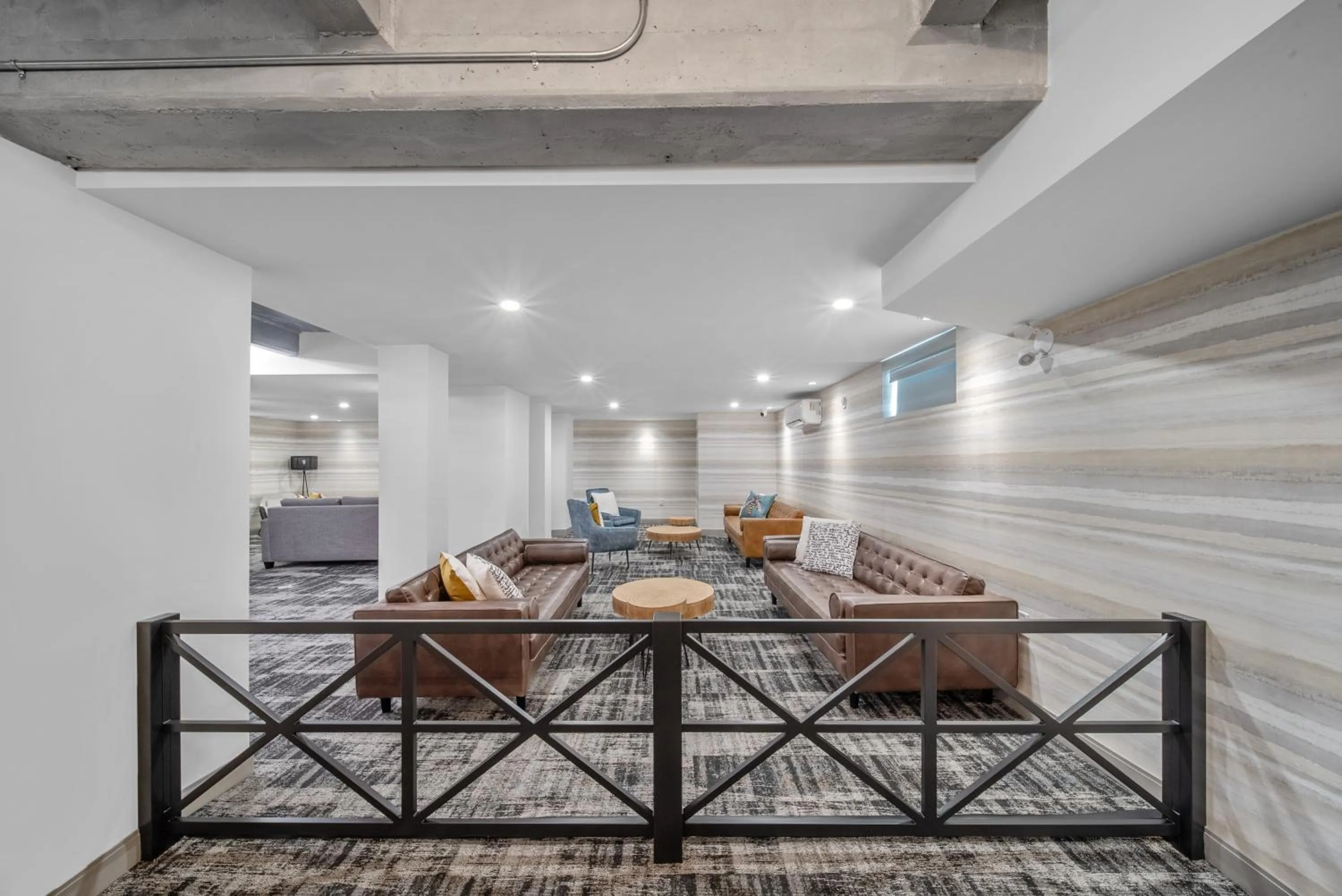 Communal lounge/ TV room in Cannery Lofts Niagara