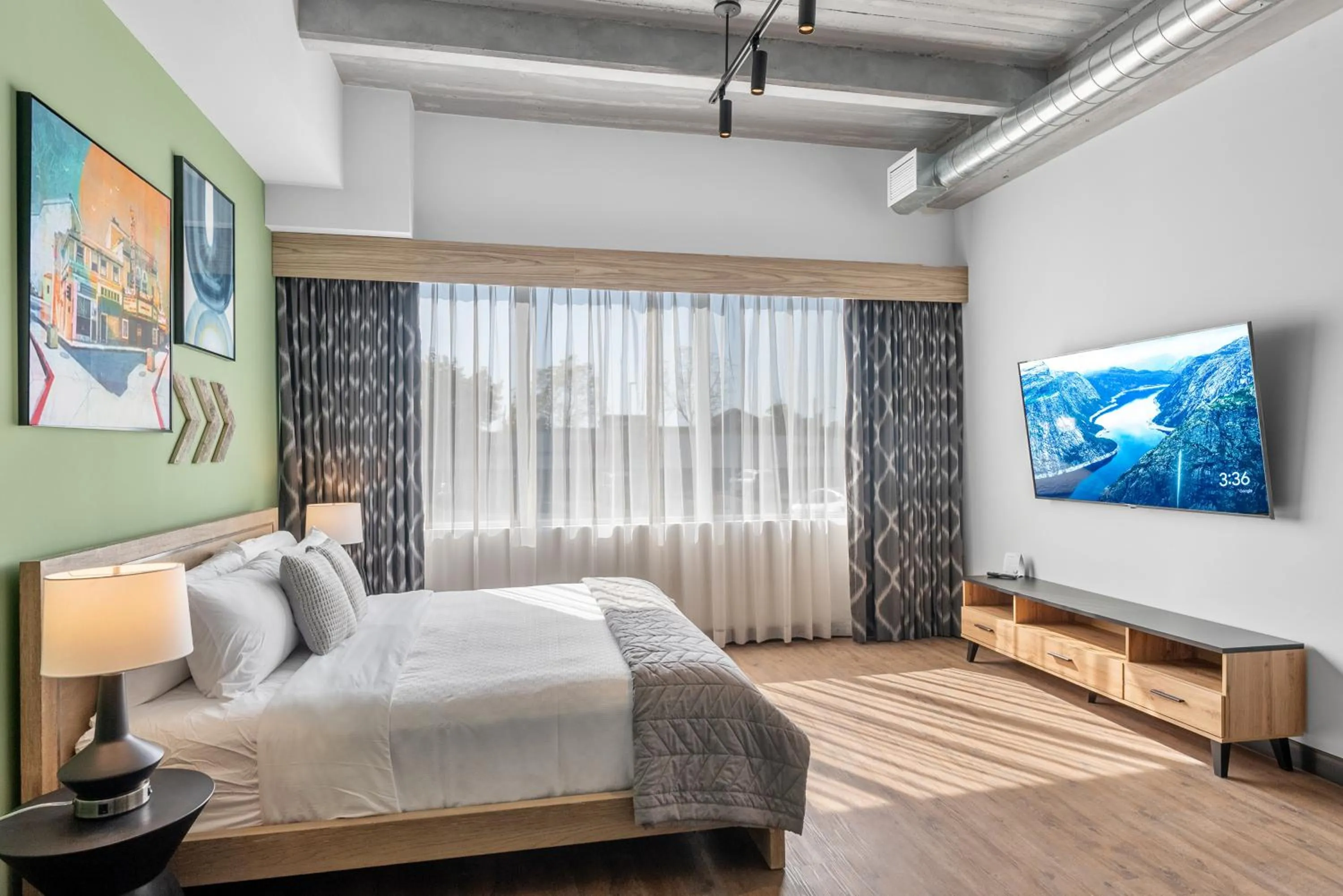 Bedroom, Bed in Cannery Lofts Niagara