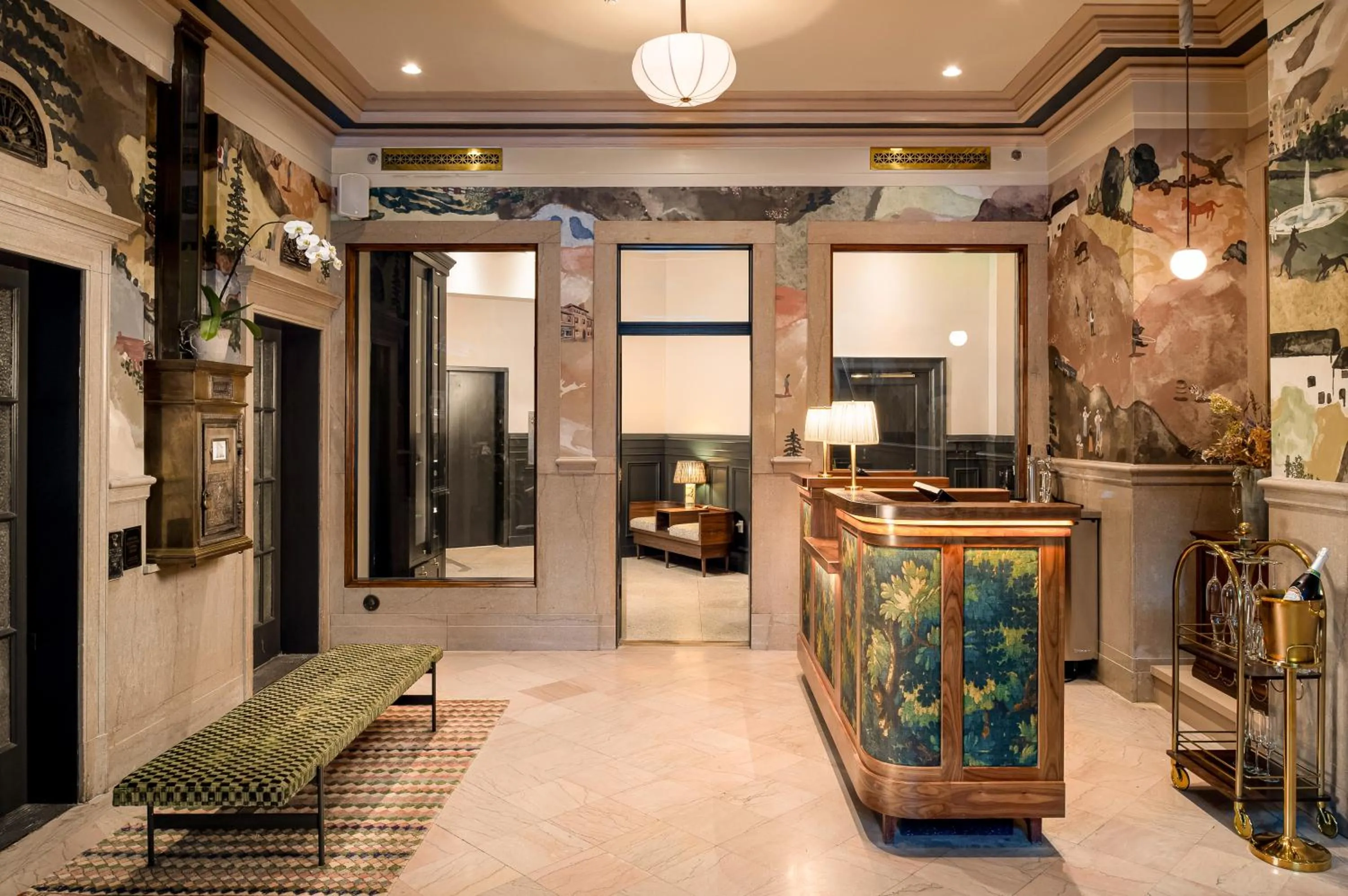 Lobby or reception in The Flat Iron Hotel