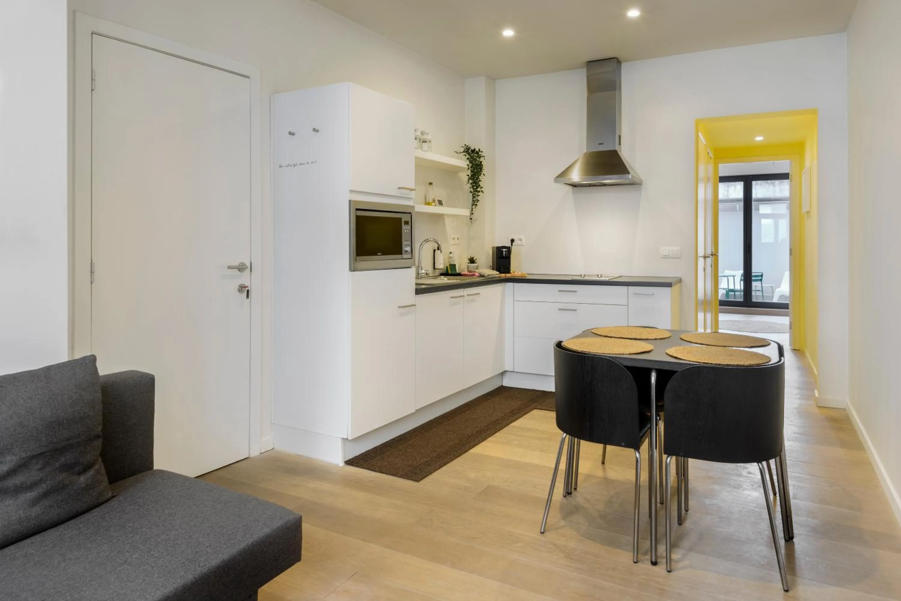 Kitchen or kitchenette in R73 Apartments by Domani Hotels