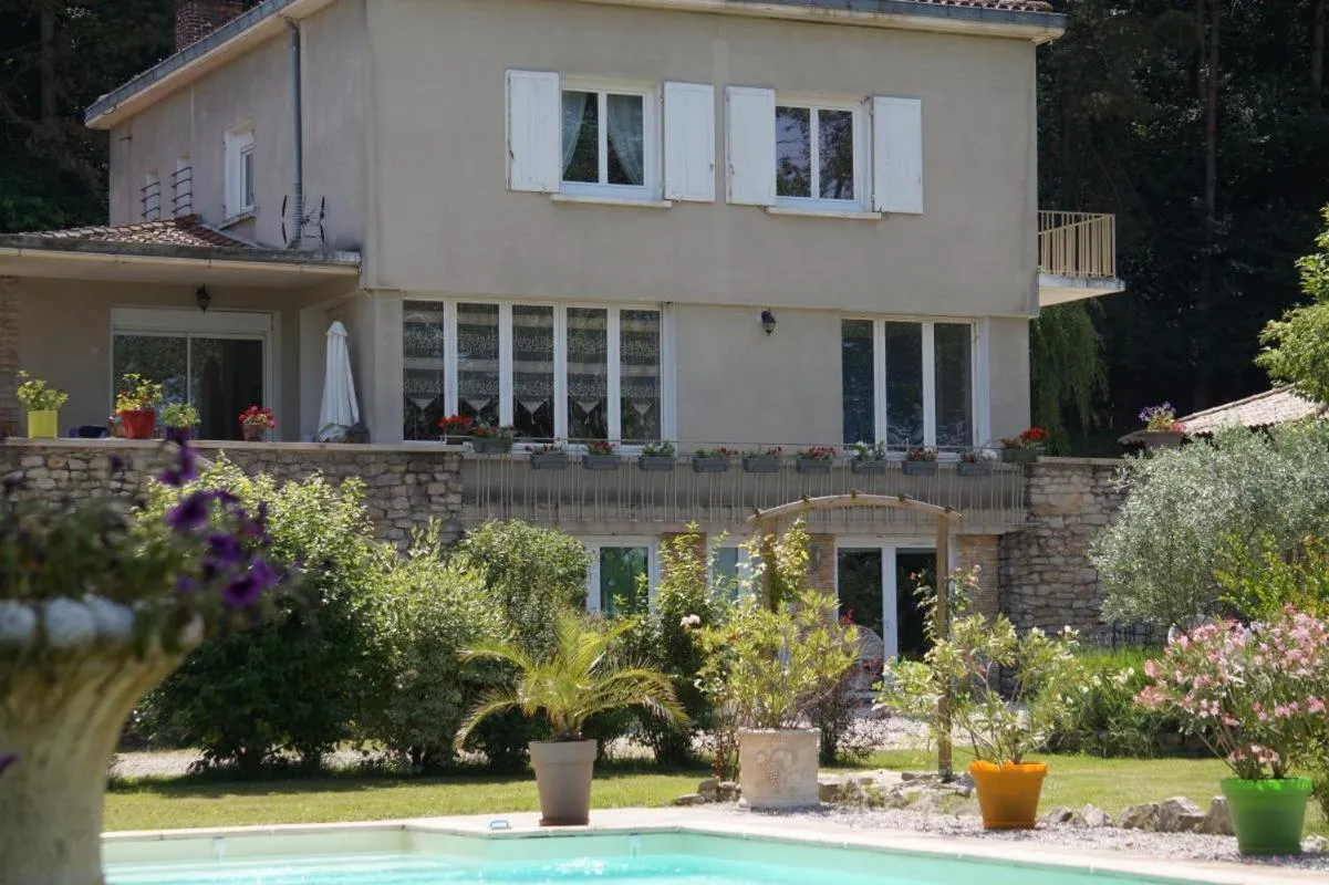 Property building in A l'orée du bois - Chambres d'hôtes